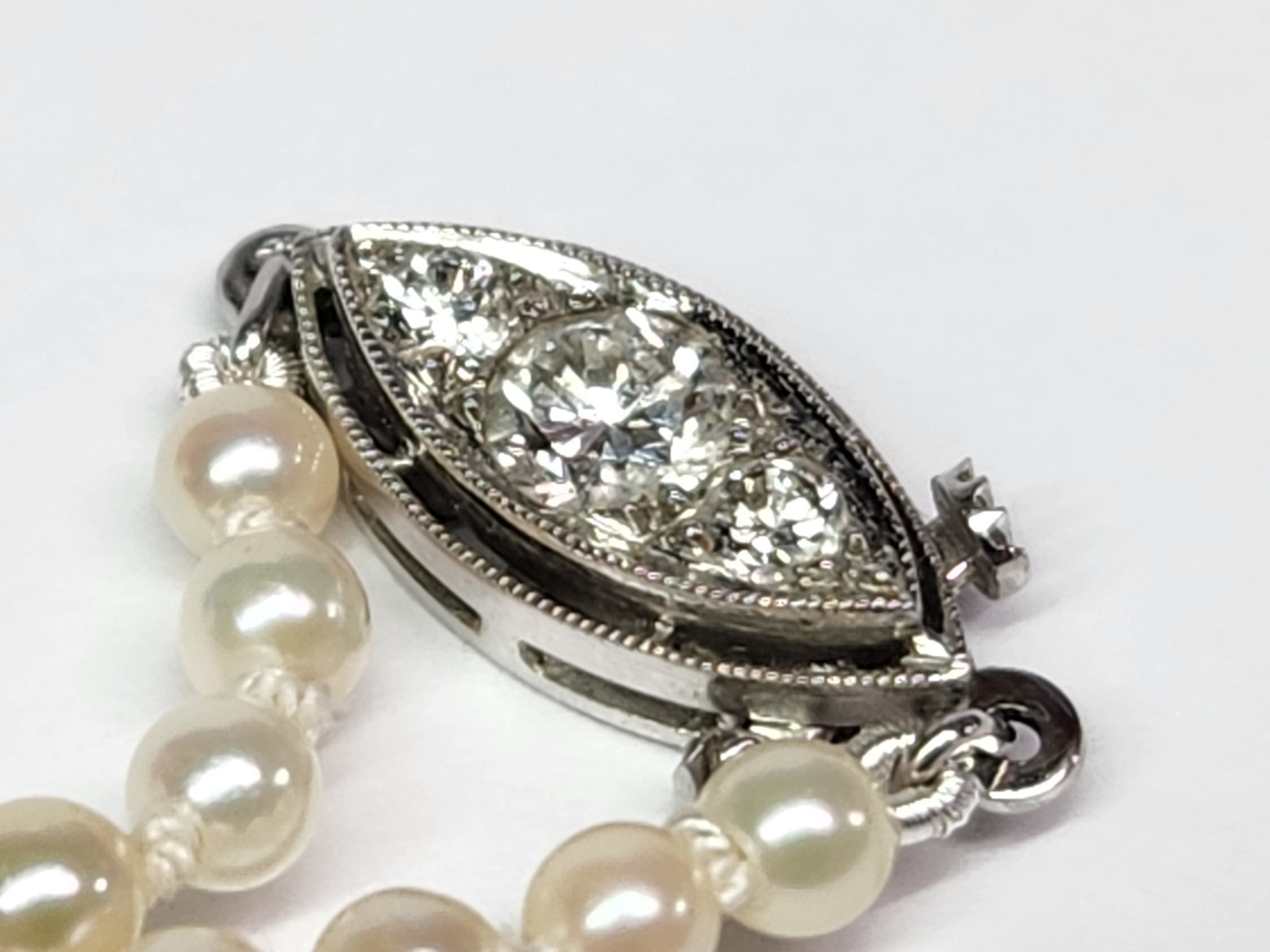 VINTAGE 2.50-8.00mm AKOYA Cultured Pearl & Diamond Graduated 20″ Strand Necklace