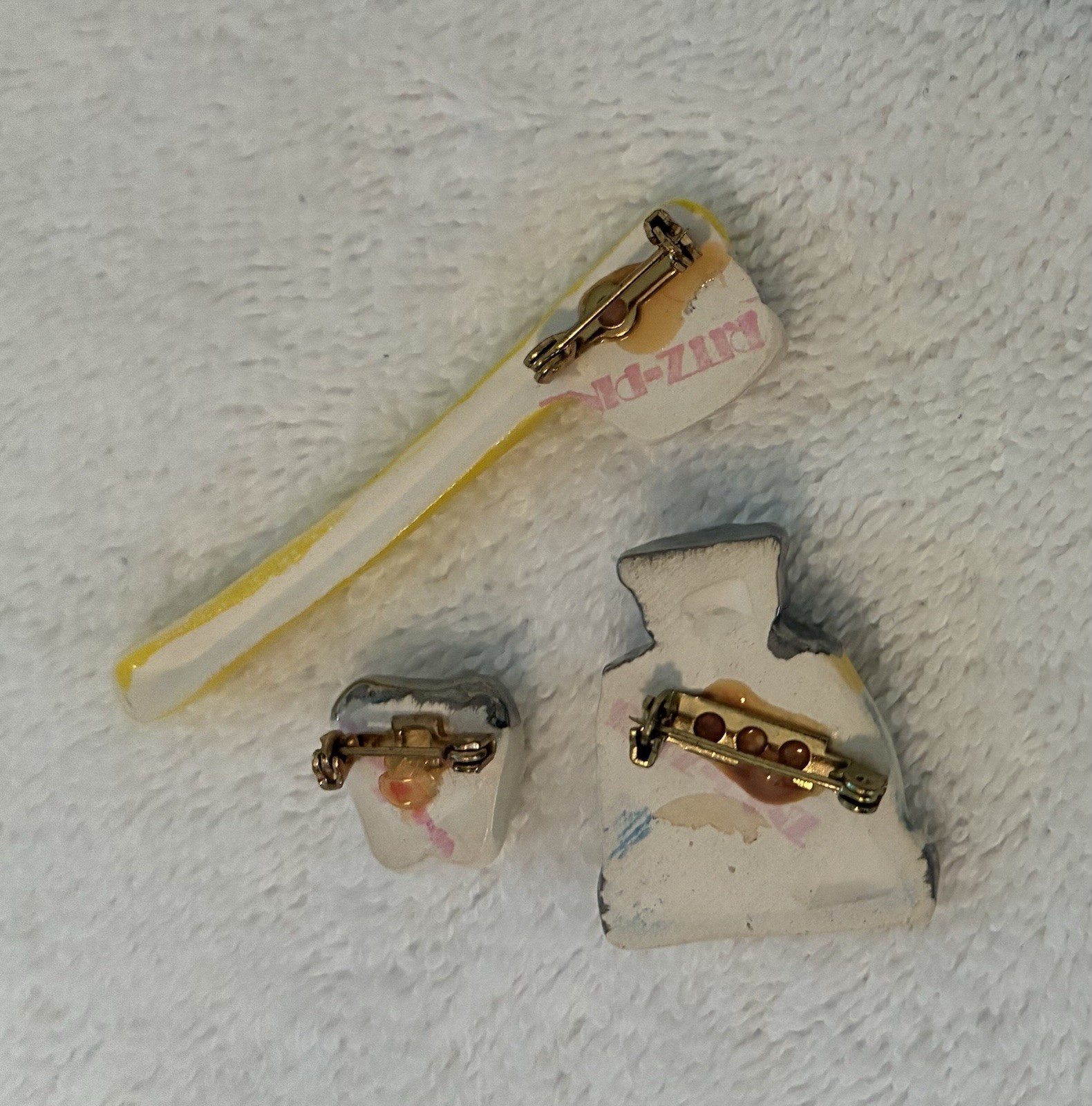 1970’s Lapel Pin Set Of Toothbrush, Tooth And Toothpaste