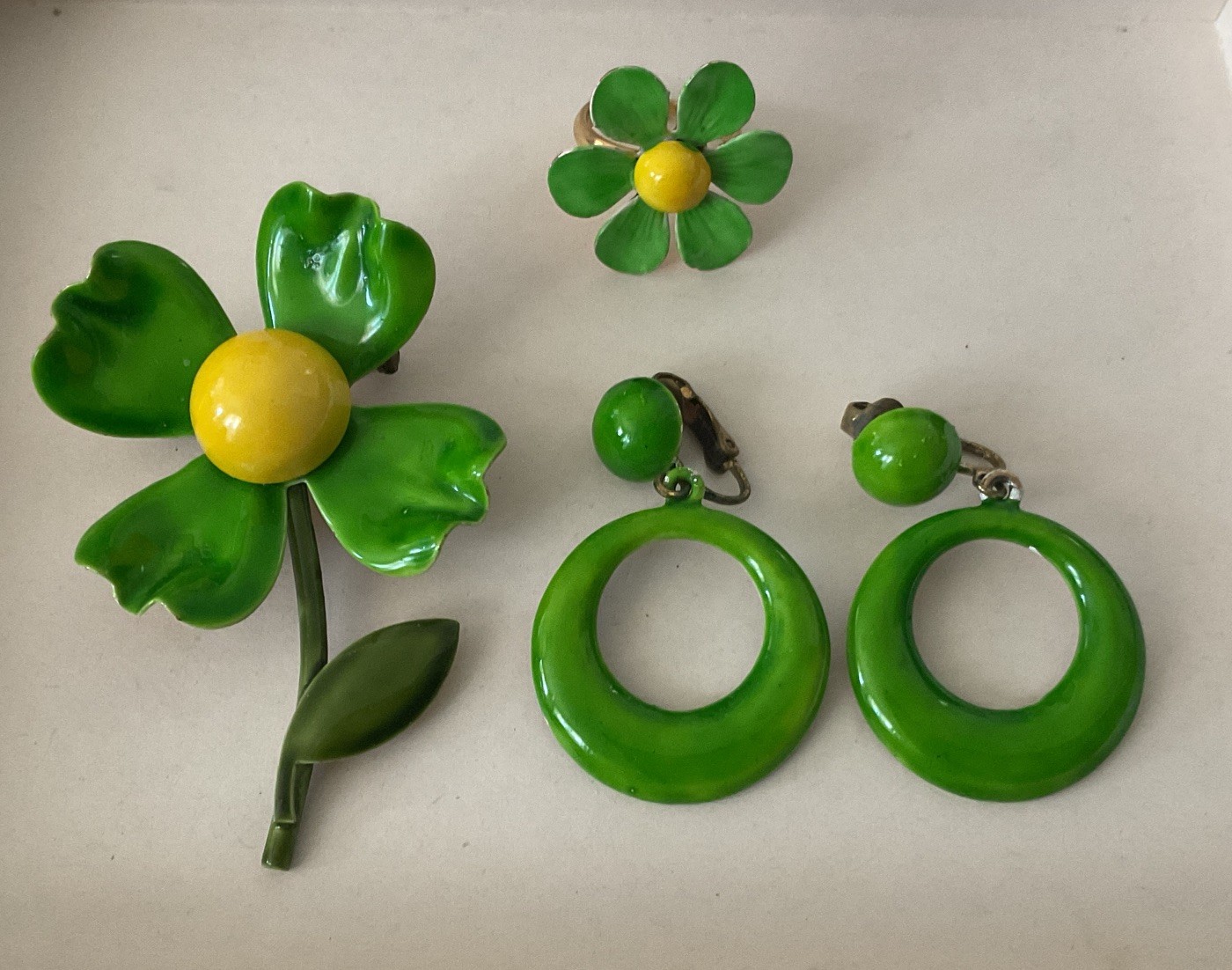 Vintage MCM Enamel Flower Power Green Yellow Brooch ,Clip Earrings & Ring