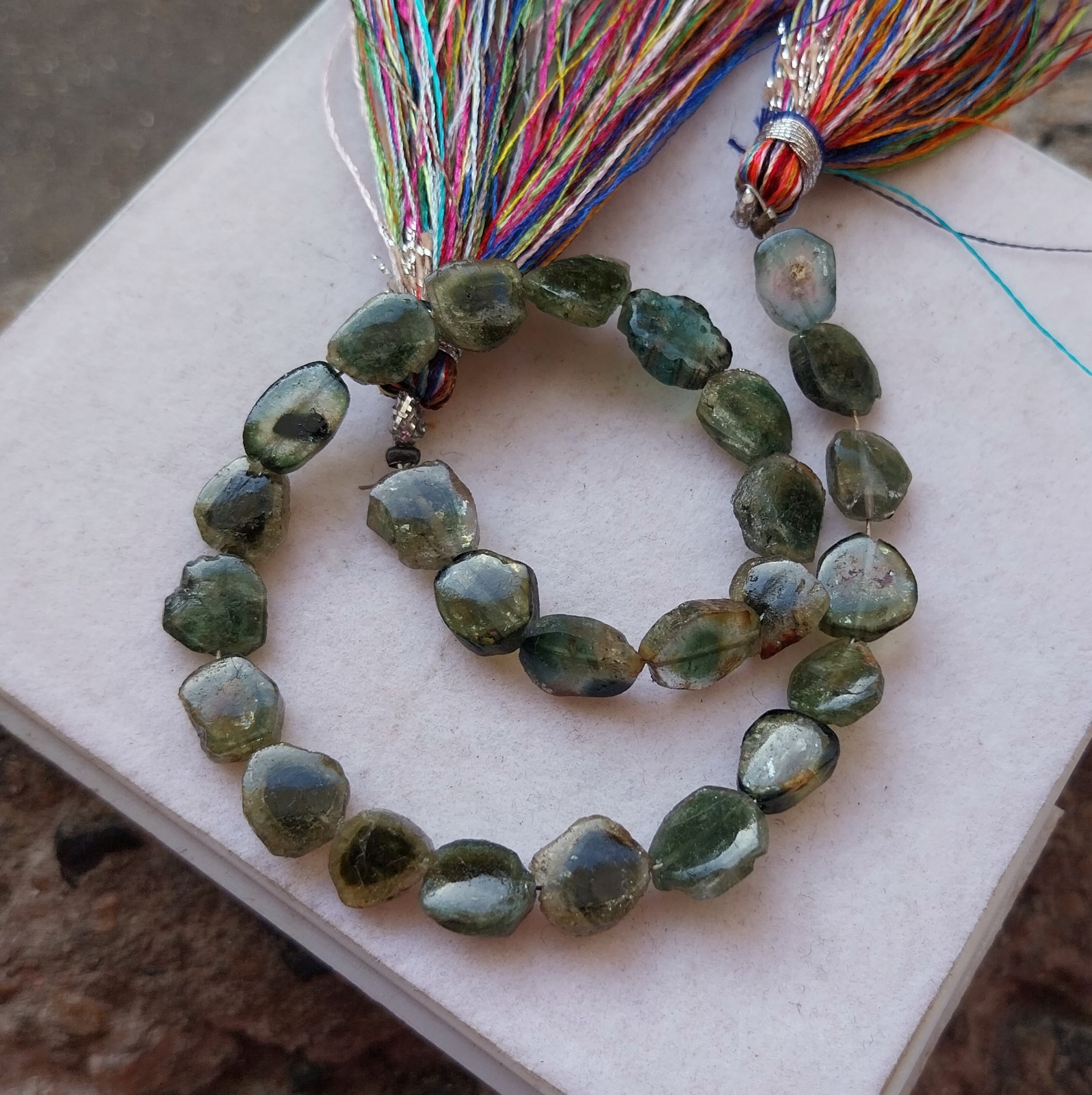 40 Ct 6.5×7 to 7×8.5MM Natural Bi Color Tourmaline Smooth Slice 8 inch Necklace