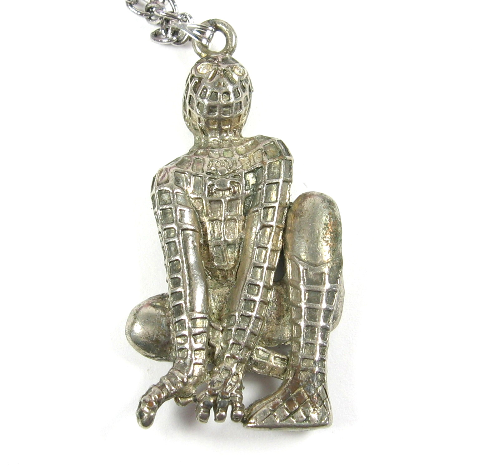 BIG SPIDERMAN Pendant 2 1/8″ Vintage Men NECKLACE Silvertone Metal Superhero 24″
