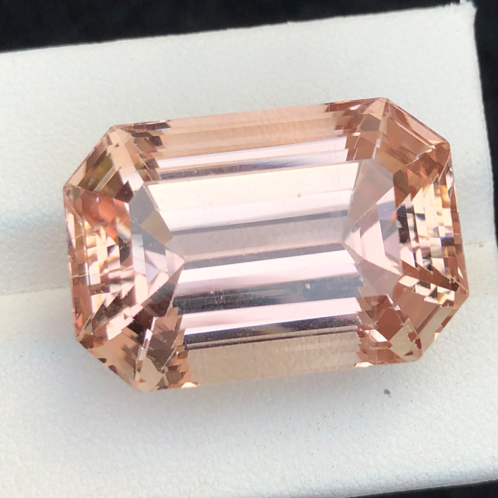 50 Carat Natural Cut Top Quality Peach Kunzite, loose Gemstone from Afghanistan