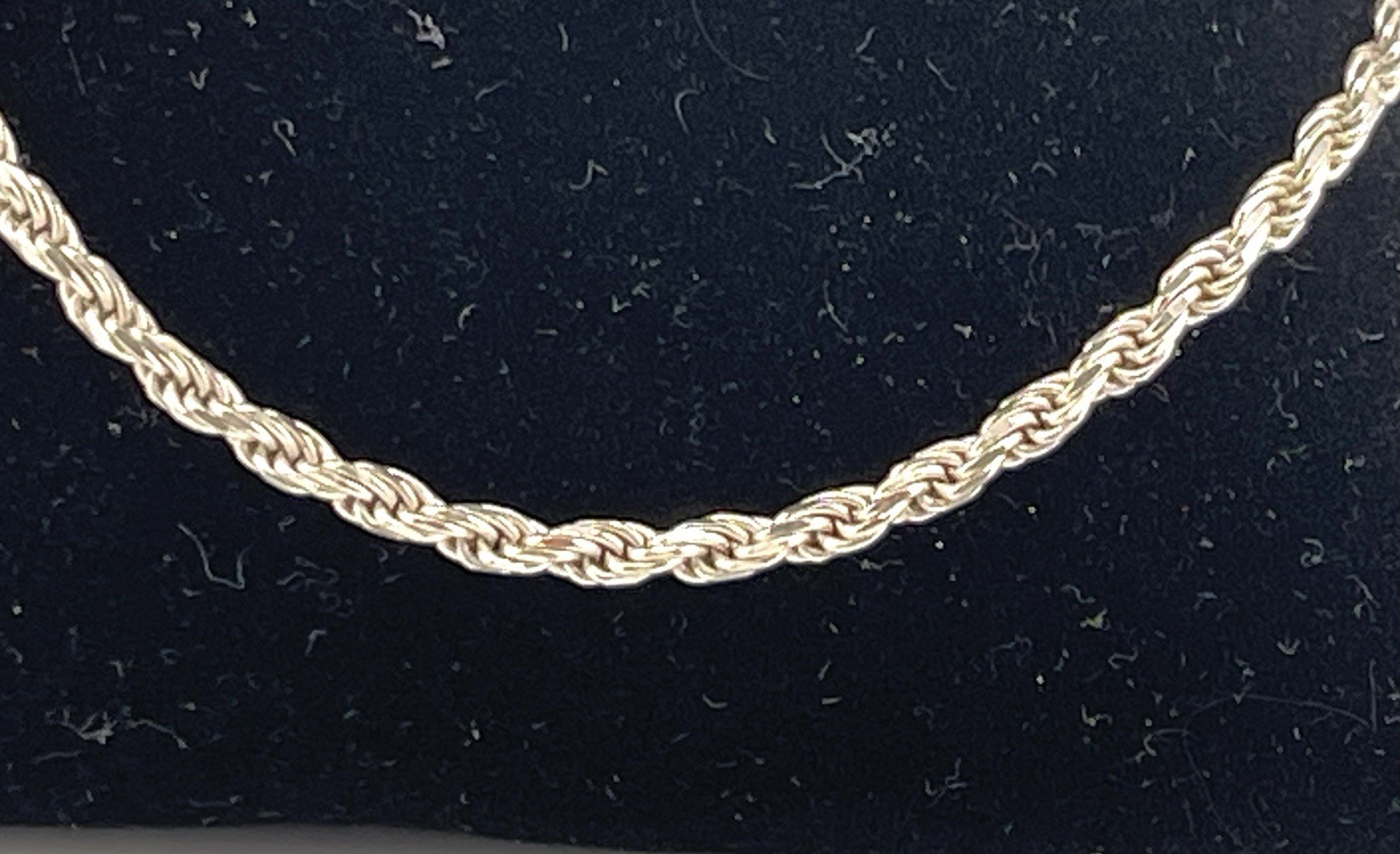 ITALIAN 925 Sterling Silver 9” rope Bracelet. Weight 5 Grams lobster Clasp