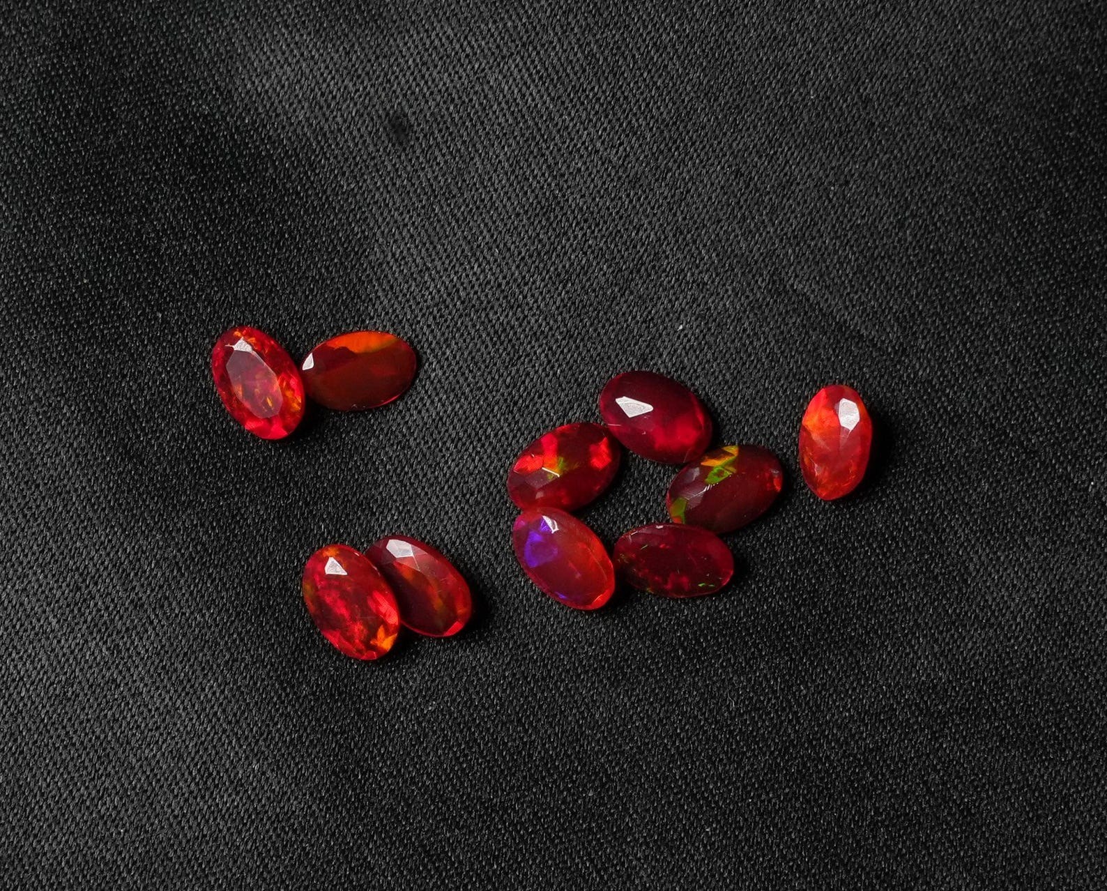Natural Red Ethopian Opal Oval Faceted Cut 3x5mm To 8x10mm Loose Gemstone