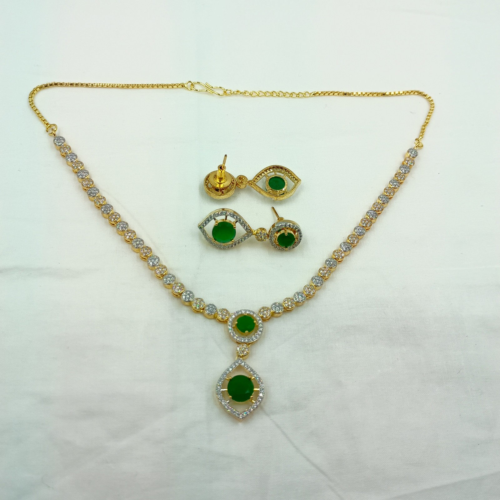 Gold Plated Round Stone Emerald Necklace Set South Indian Bridal Jewelry