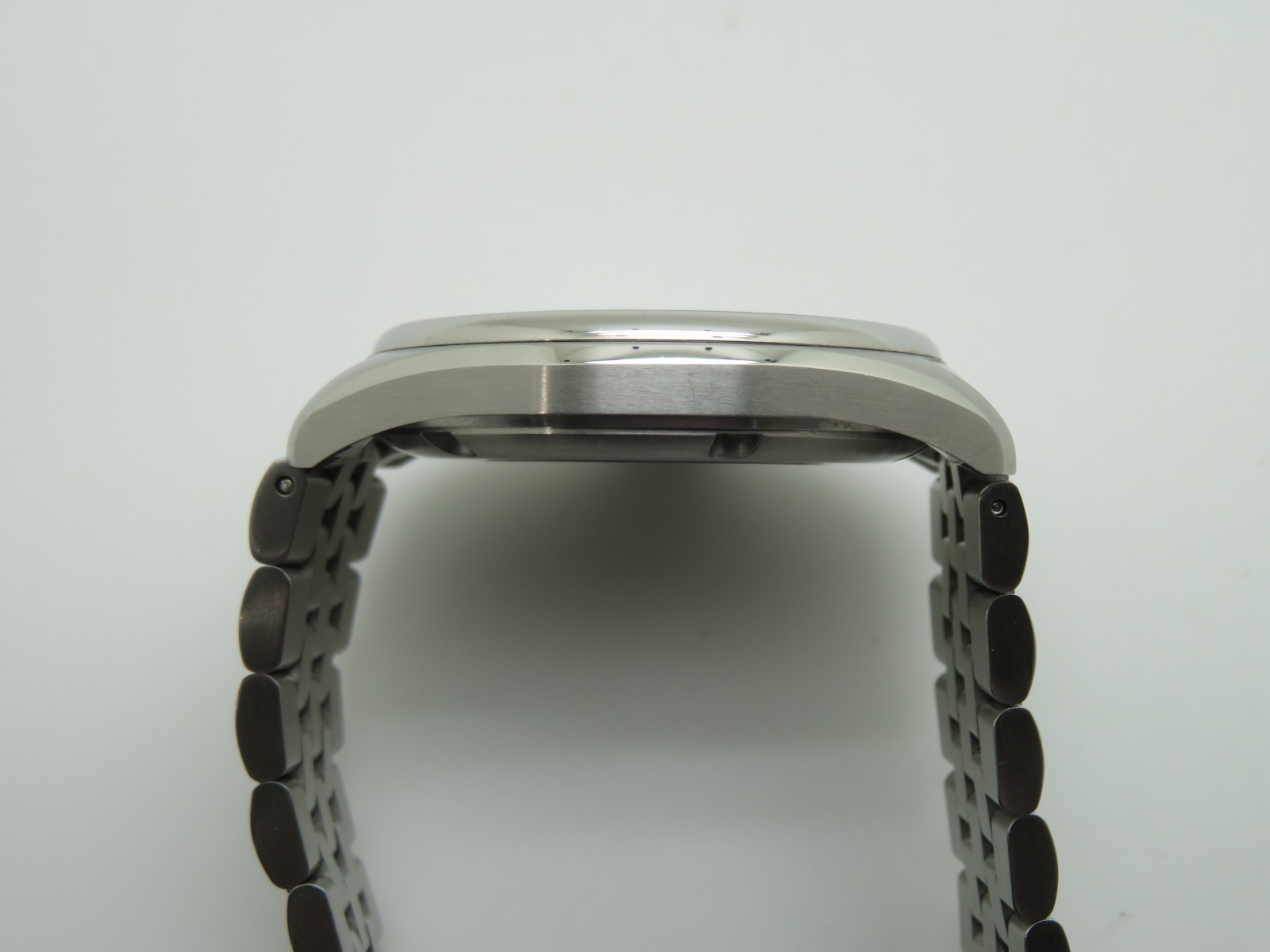 2024 Glycine GL0454 Men’s 43mm Stainless Steel Swiss Automatic Wristwatch