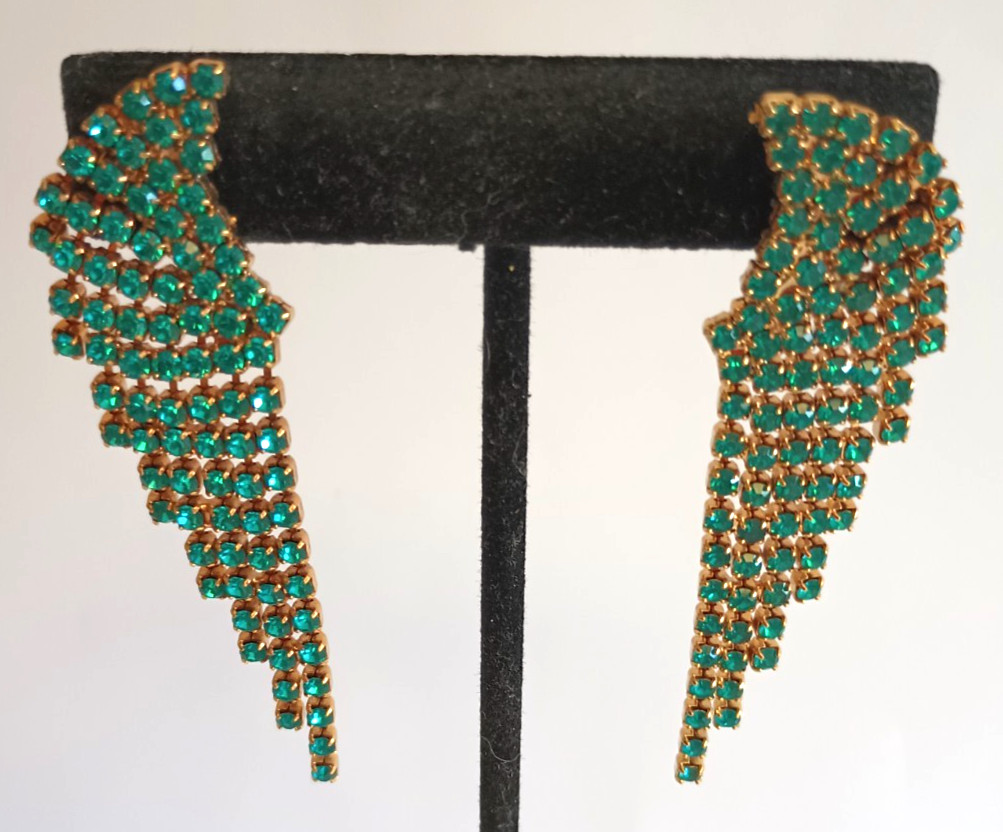 Vintage Elizabeth Cole Waterfall Blue Dangle Pierced Earrings Crystals Gold Tone