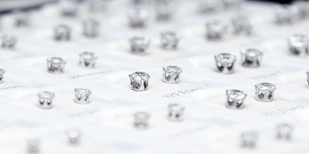 Wholesale 36pcs Cubic Zirconia CZ Women Earrings Studs Silver Quality Jewelry