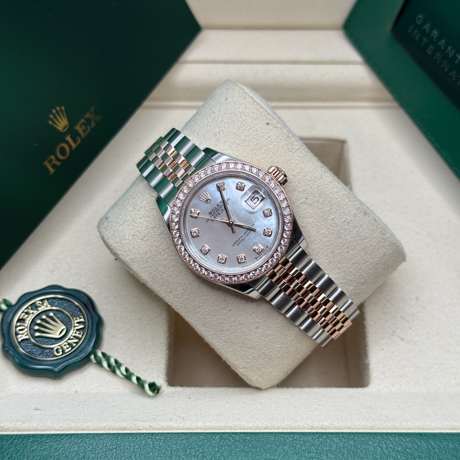 Rolex Lady-Datejust NEW 2026 Mother of Pearl Two Tone Rose Diamond Bezel Jubilee