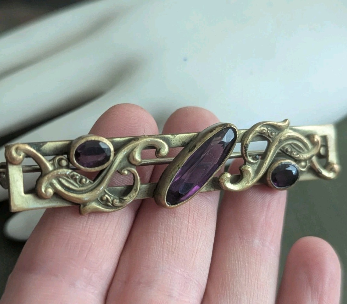 Edwardian Art Nouveau Gold Tone Floral brooch Faux Amethyst Stone Large C Clasp