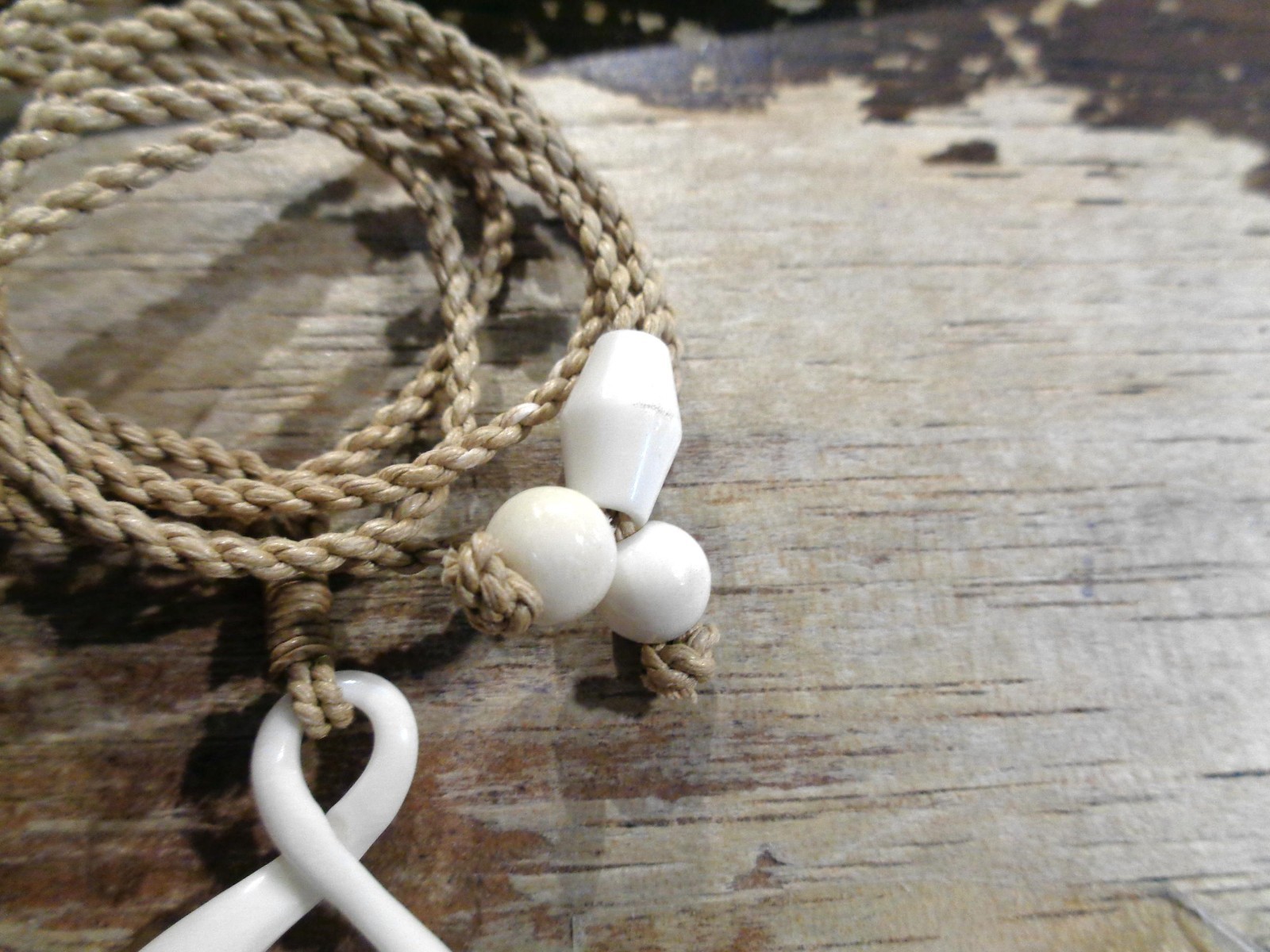 31MM HAND-CARVED WATER BUFFALO BONE MAORI WHAKAHOUNGA 3D TWIST KORU NECKLACE #2