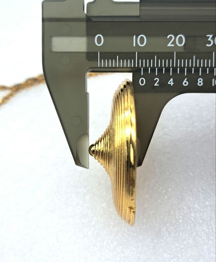 LANVIN PARIS Vintage Gold color Necklace Cone type