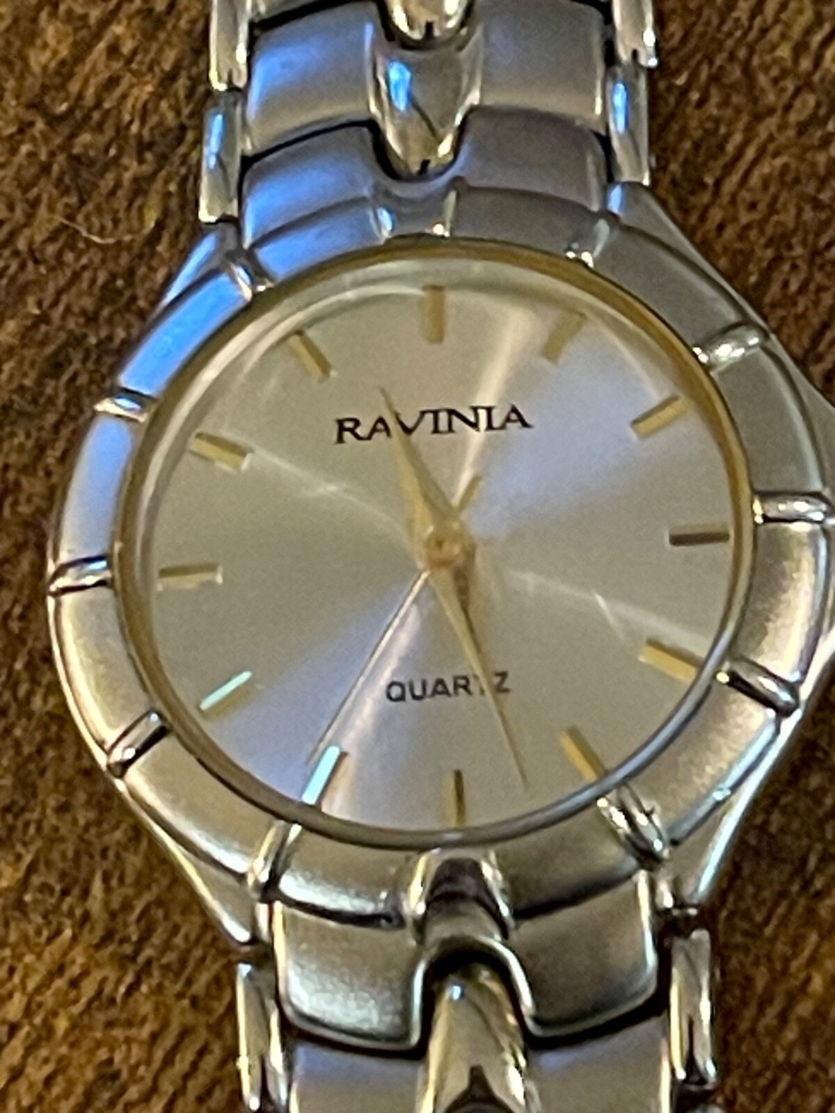 Ravina Men’s Fashion Quartz Watch 31mm Round Silver Tone Gold Indices Matte Band