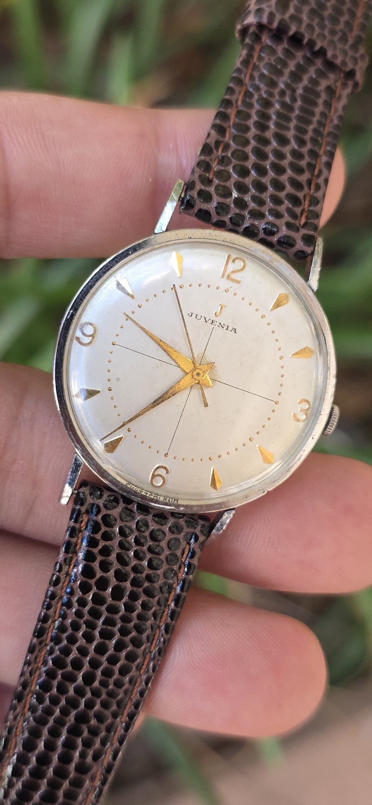 Vintage 1960’s Juvenia Cal. 612 Crosshair Dial Men’s 33mm Manual Wind Watch