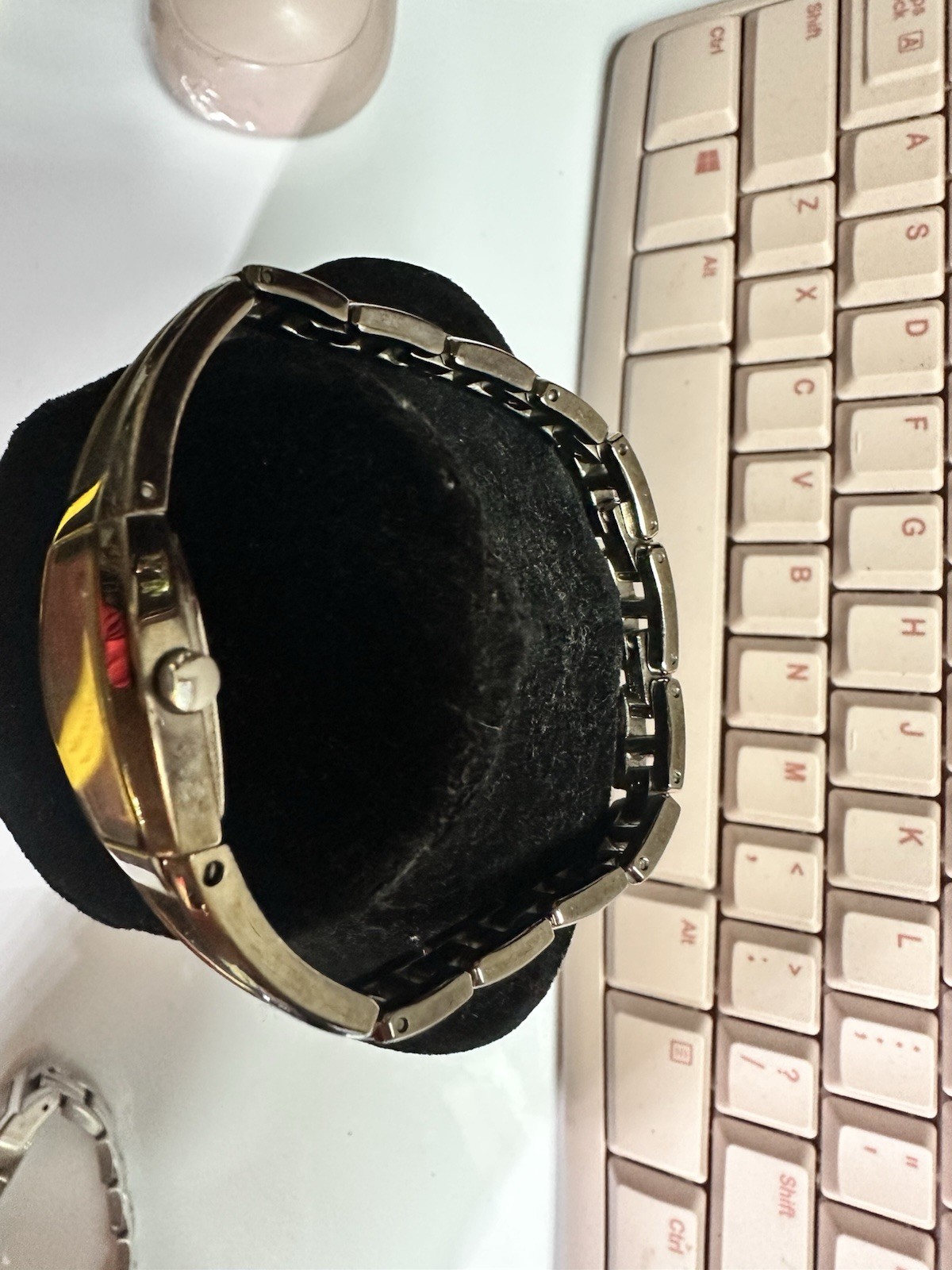 guess watch women vintage