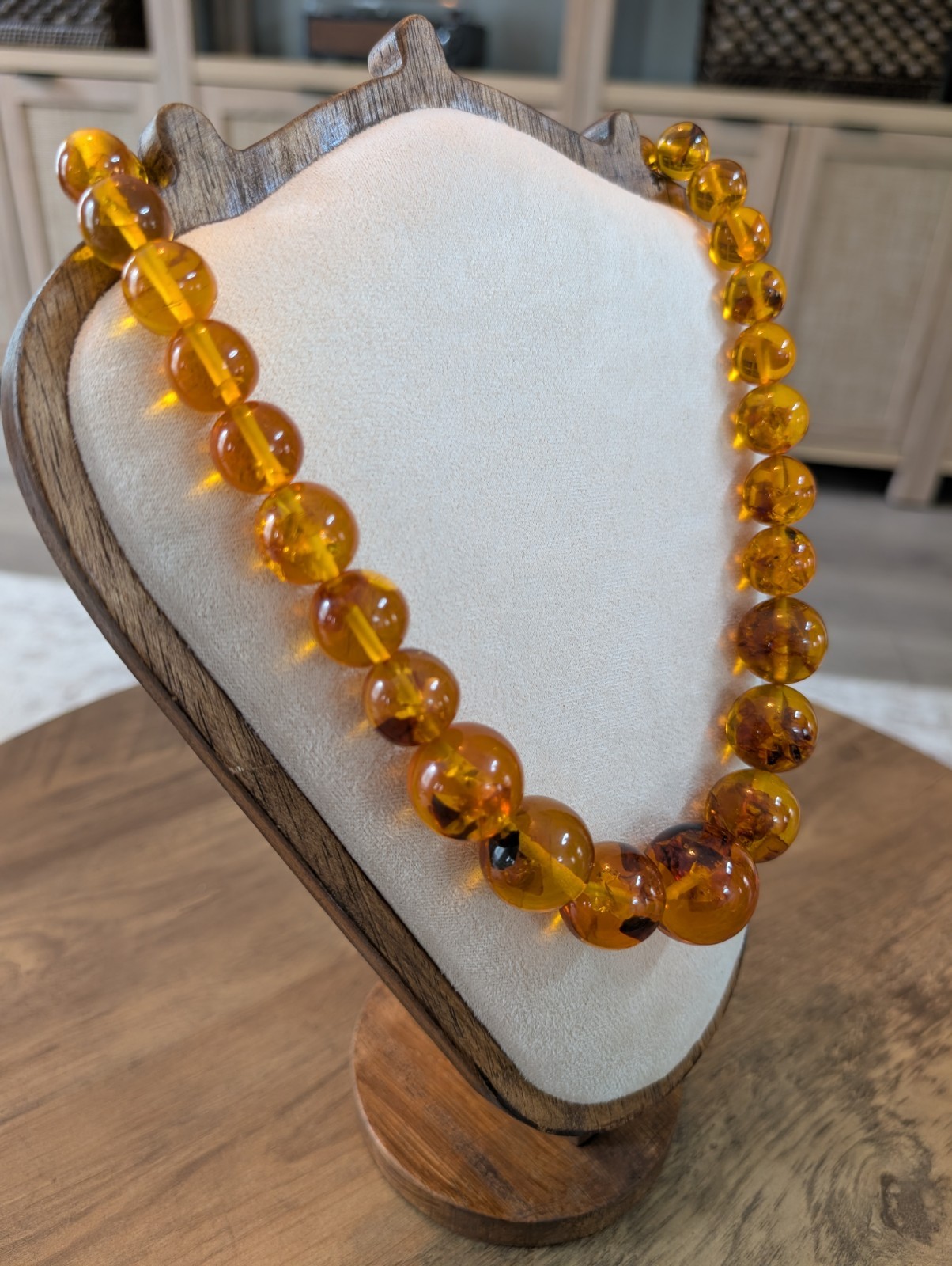 Vintage Baltic Amber Graduated Bead Necklace 132g 24″ UV Reactive Estate