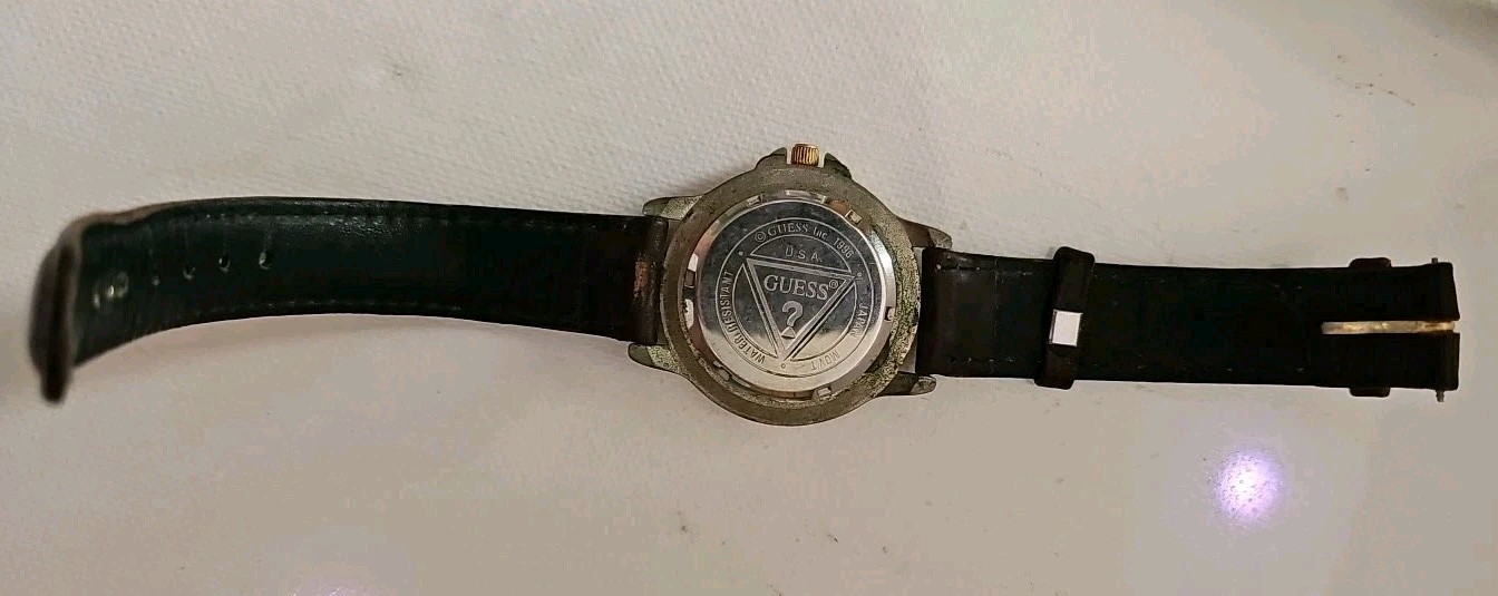 Guess Green Face Vtg Ladies Watch Not Tested Band Leather Stamped Parts WaterPro
