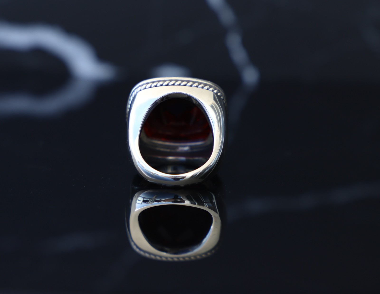 Women’s David Yurman Garnet Sterling Silver 20mm Albion Ring size 8