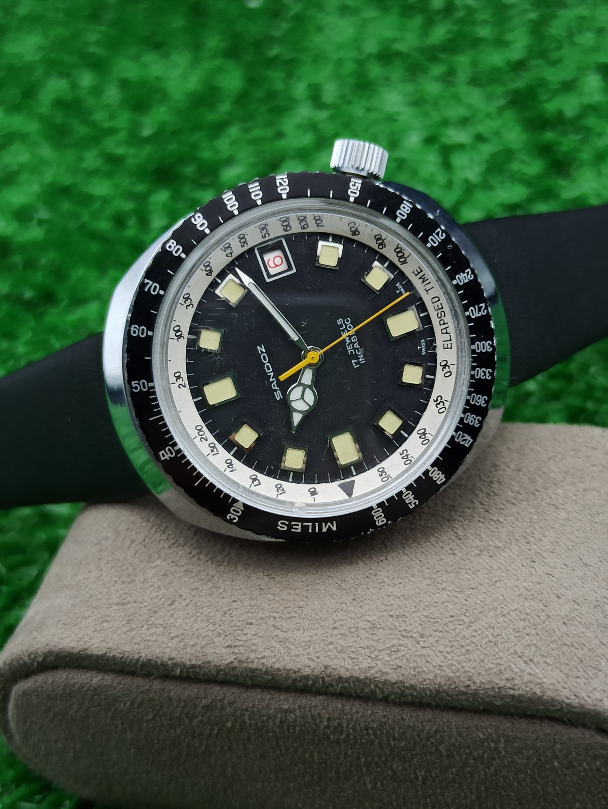 HYPER-RARE SANDOZ JUMBO DIVER BLACK WATCH MECHANICAL SWISS 1970s