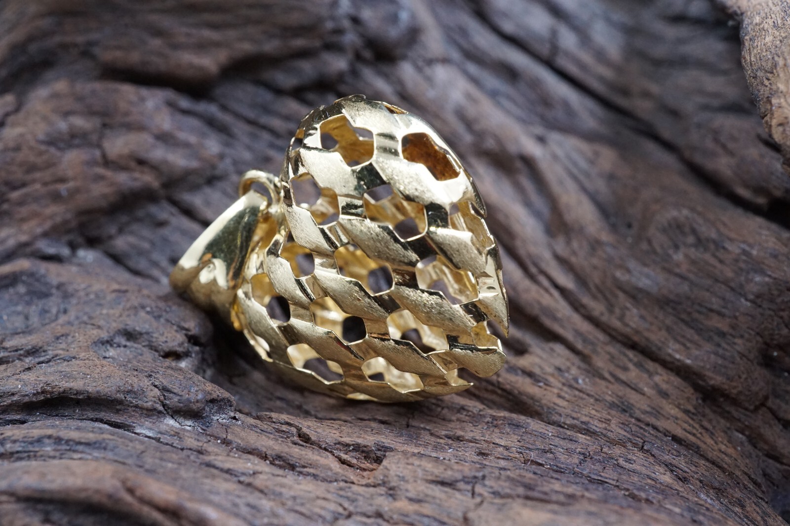 SIGNED 18K Yellow Gold HEART FILIGREE PUFFED Vintage Pendant 2.71g 1.2” L