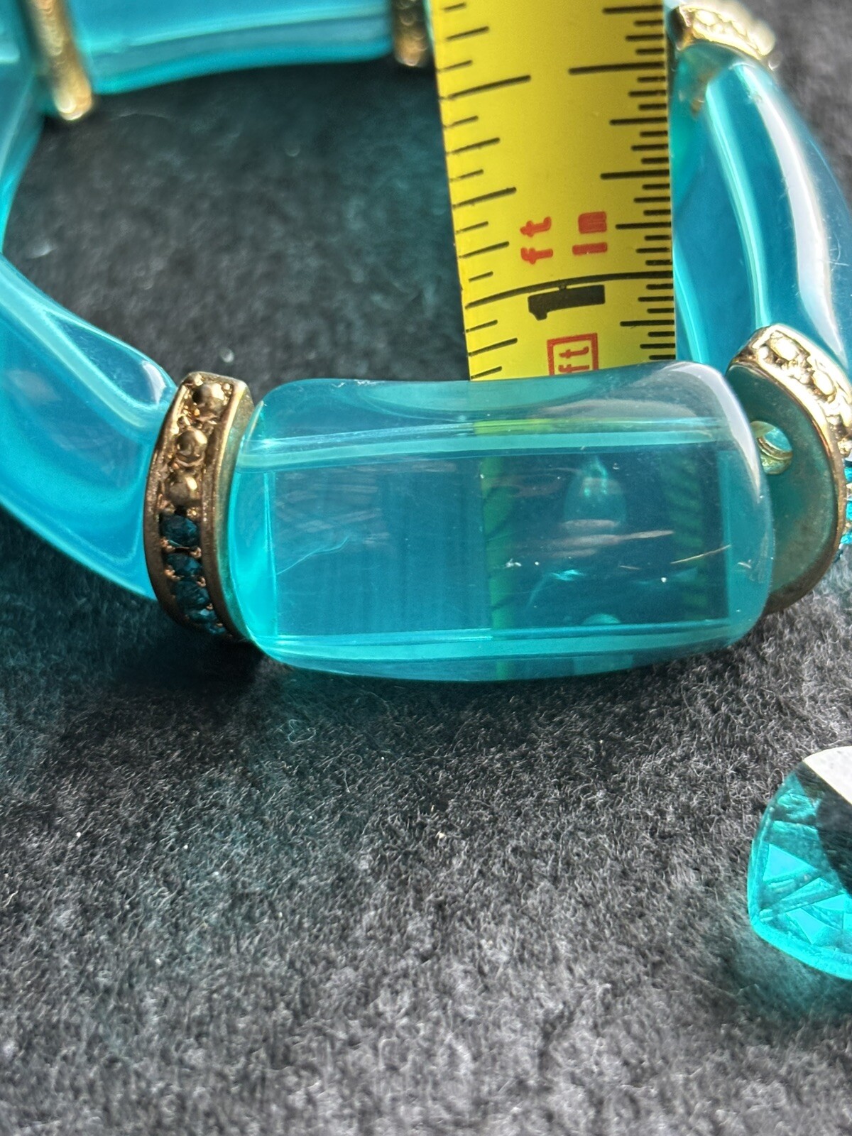 Vtg Bangle Resin & Rhinestone Bracelet W/ Heart Crystal Faceted Earrings Aqua