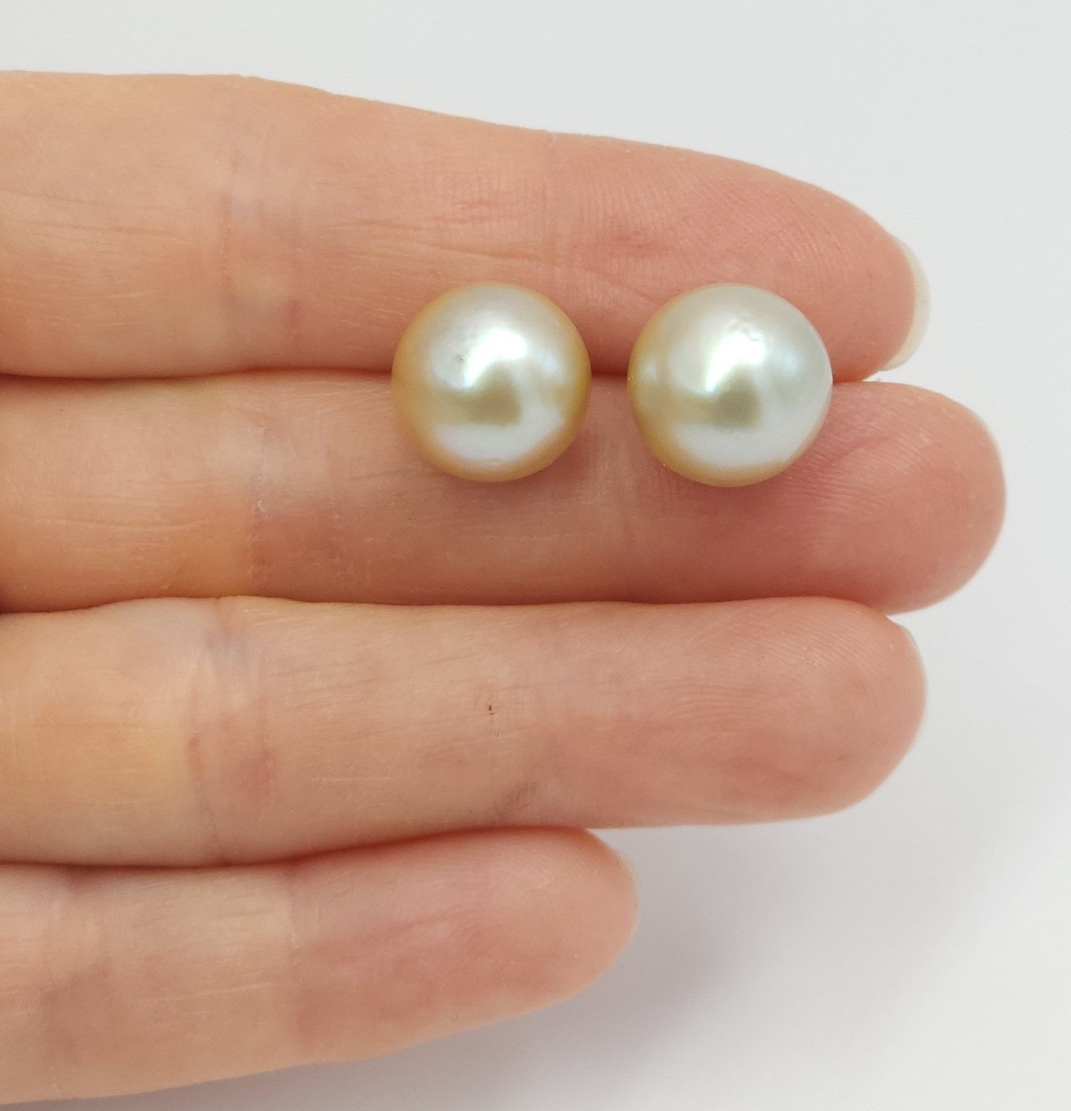 18K Yellow Gold South Sea Cultured Cream Champagne Pearl 12mm Stud Earrings 7g