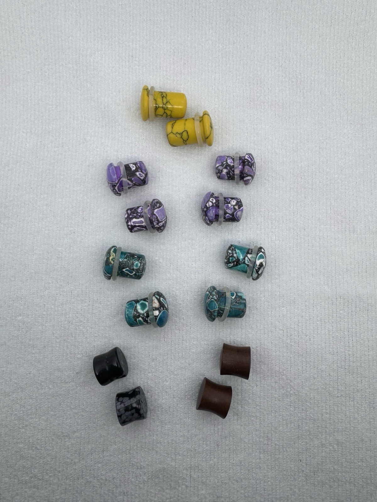7 Pair 00g 10mm Natural Stone Ear Gauges Earth Collection