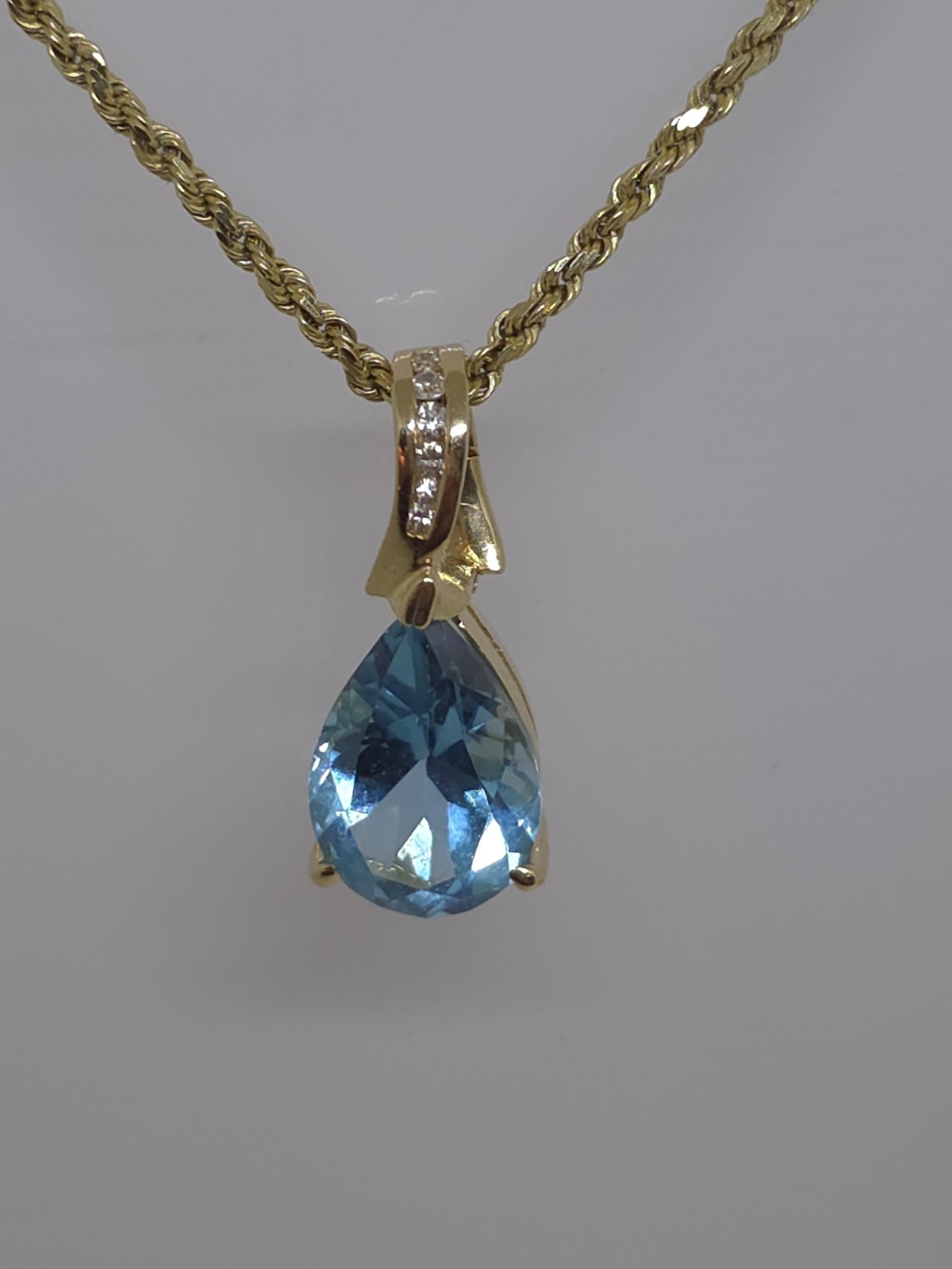 14k Yellow Gold Topaz Sapphire And Diamond Pendant And Earrings Set 8.8 Grams