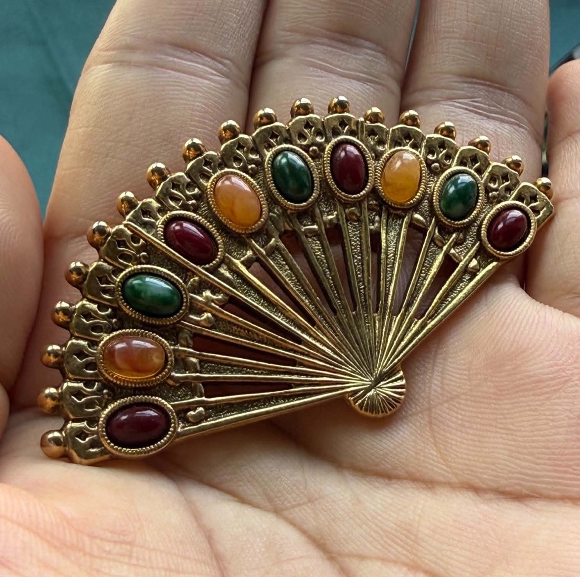 Vintage 1928 Jewelry Gold Tone Green Red Yellow Cabochon Fan Brooch Pin