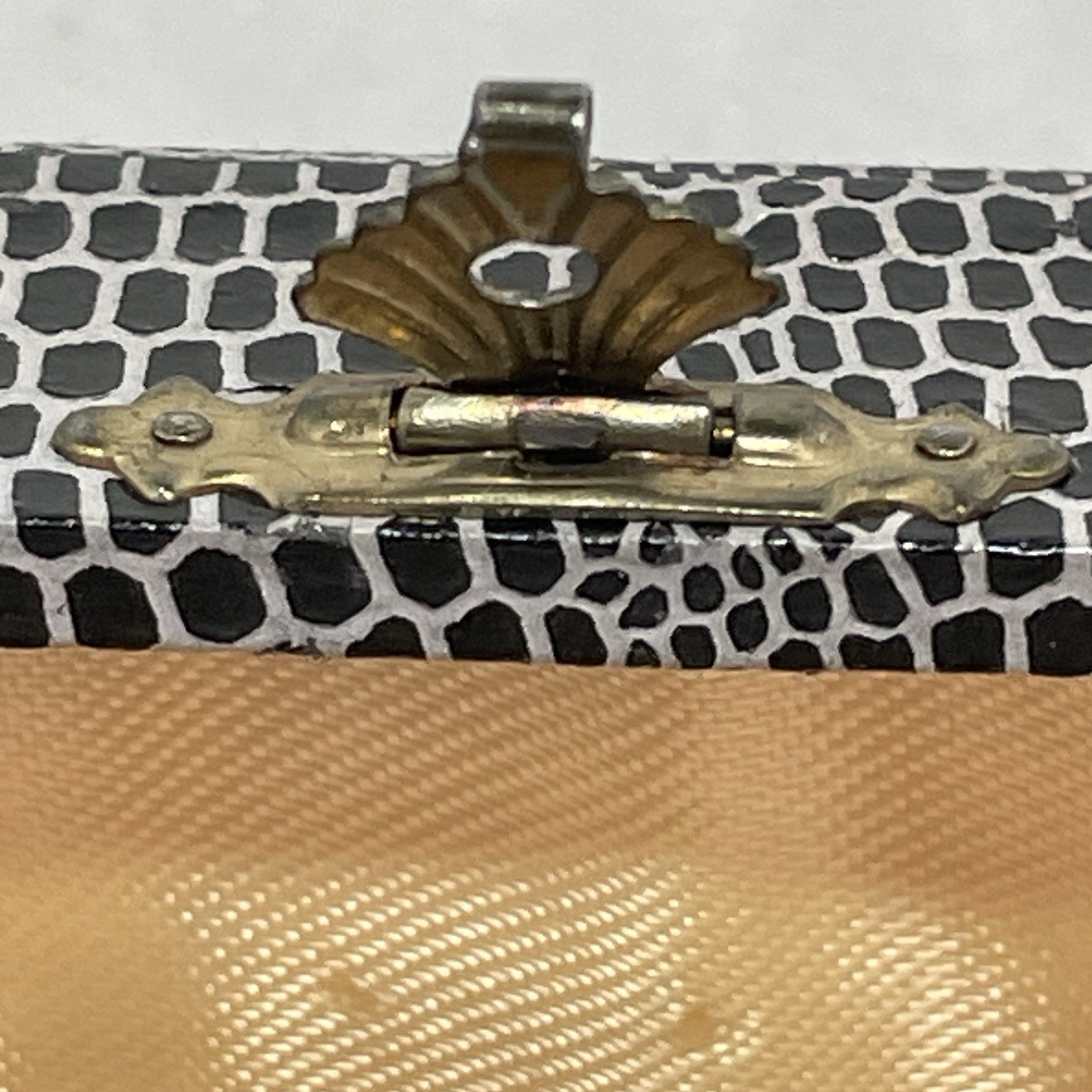 Alligator Print Presentation Box Silk Lined 7”x3.5” Jewelry Spoons