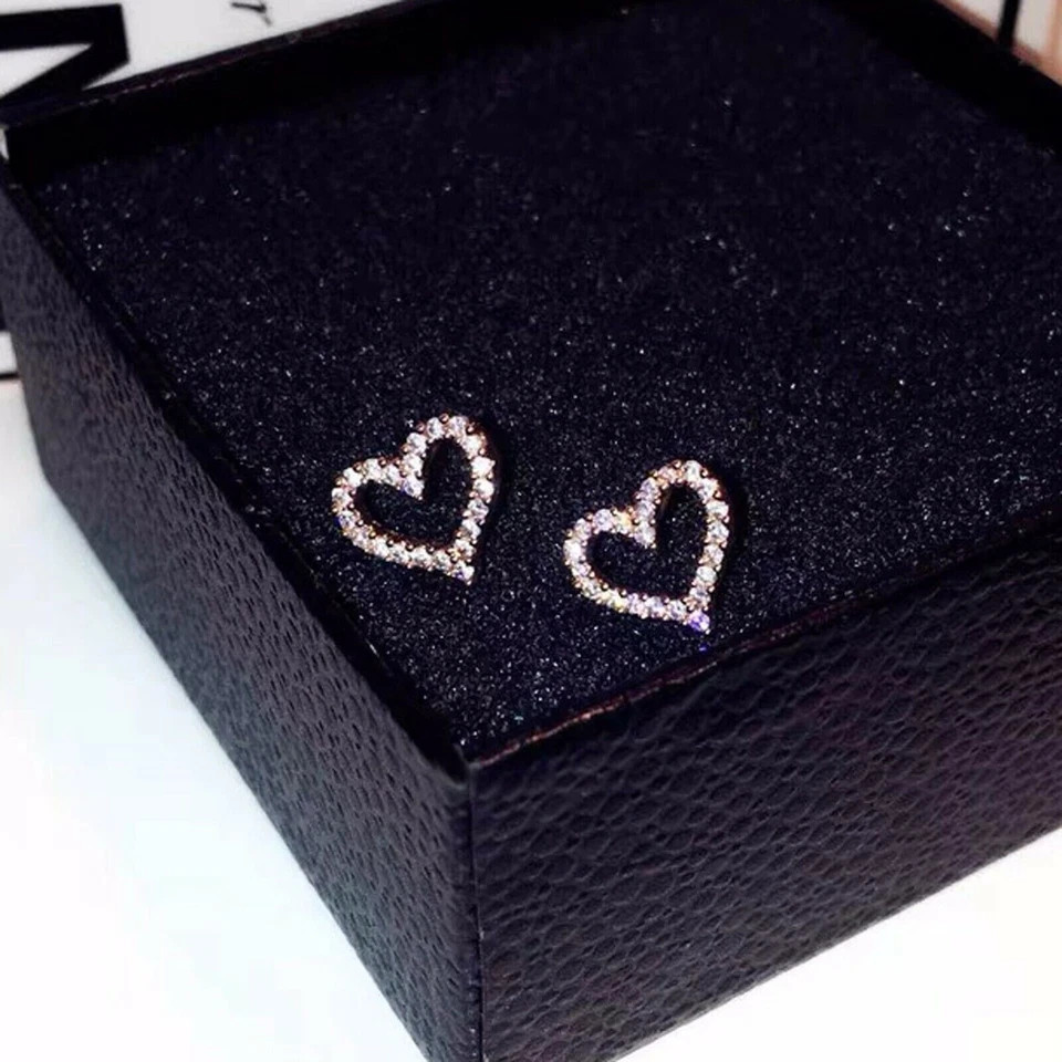 1.60Ct Round Cut Lab-Created Diamond Heart Stud Earrings 14K Yellow Gold Plated