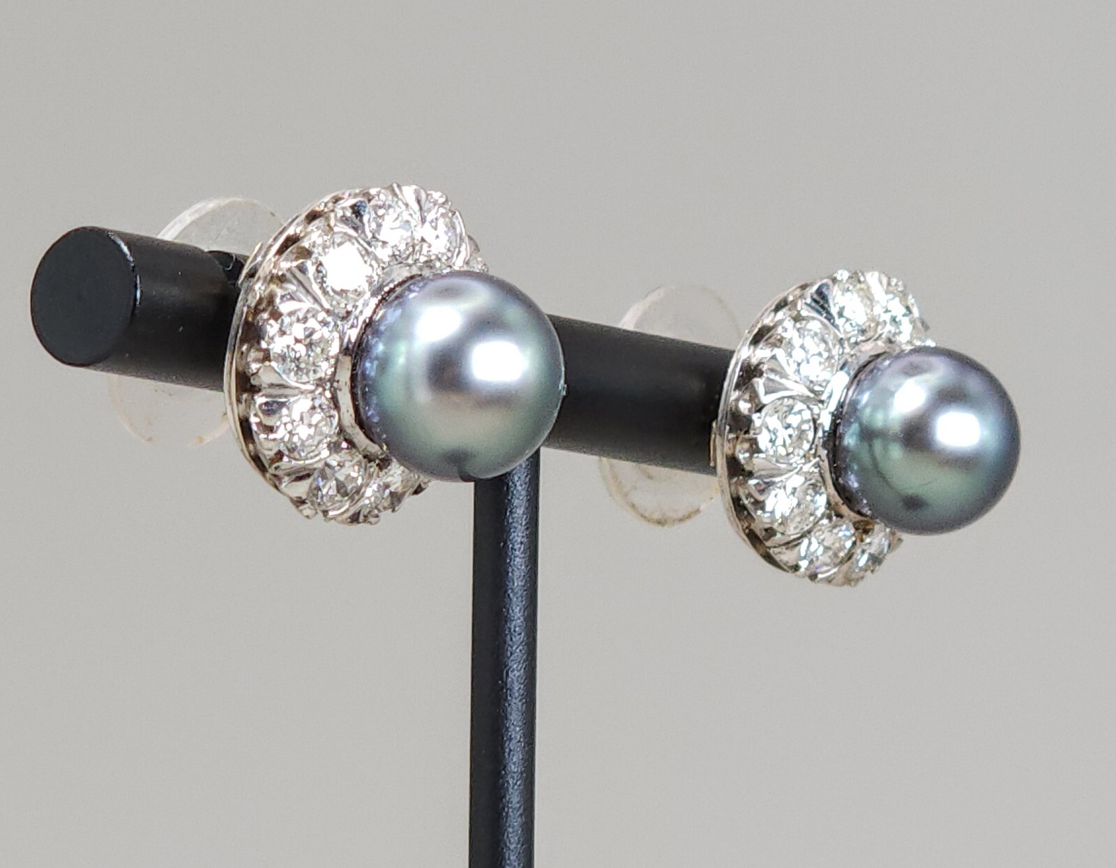 13k – 14k White Gold Diamond Tahitian Pearl Earrings 2ctw Black Grey 8.7mm Halo