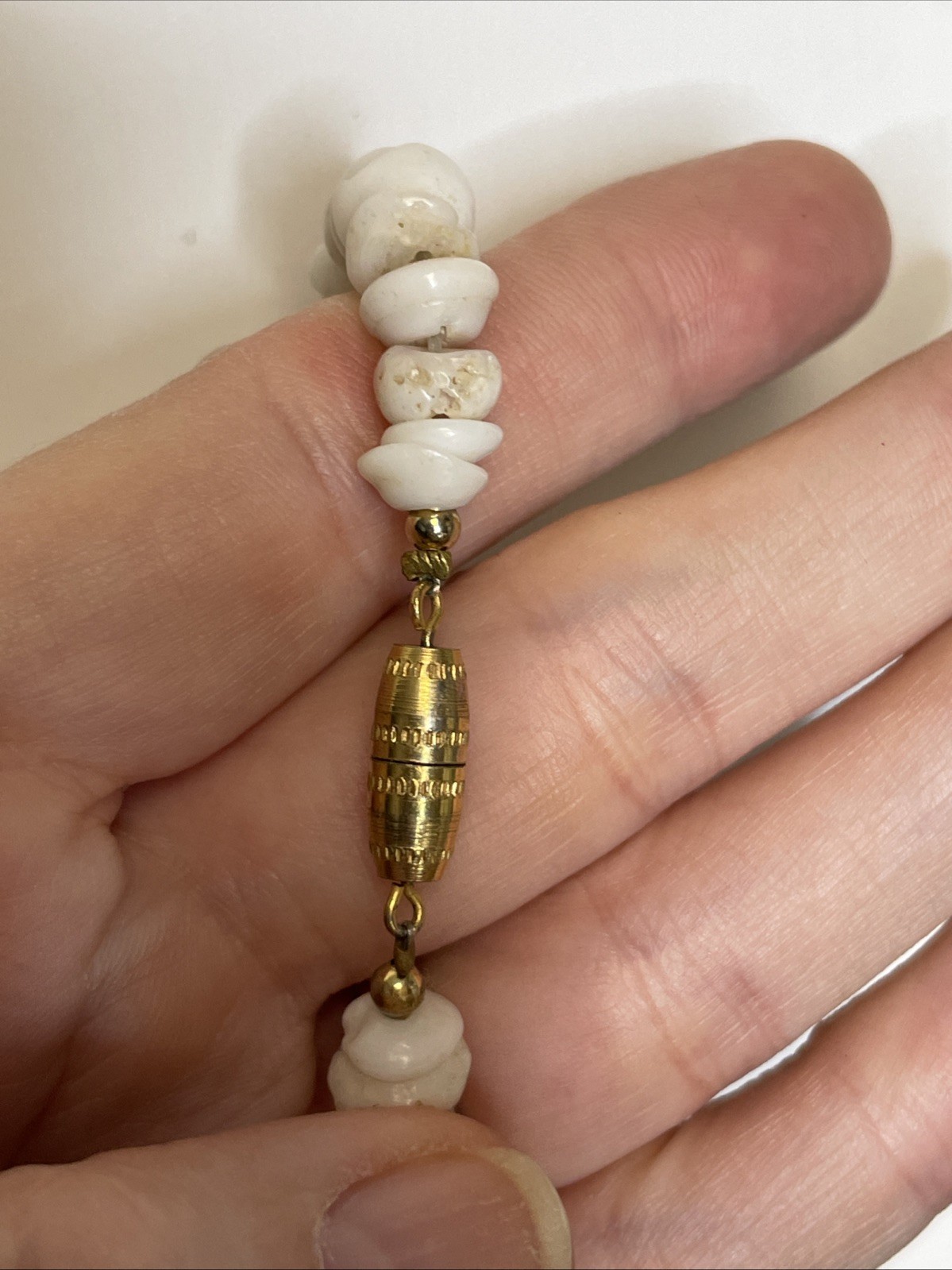 Vintage Hawaiian Surfer Puka Shell Bead Necklace Barrel Clasp 20” Approx 8 mm
