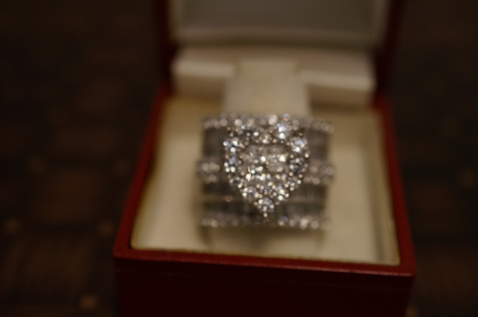 Bella Luce CZ Rhodium over Sterling Heart Ring 8.25ctw JTV BLN309 NWOT Size9