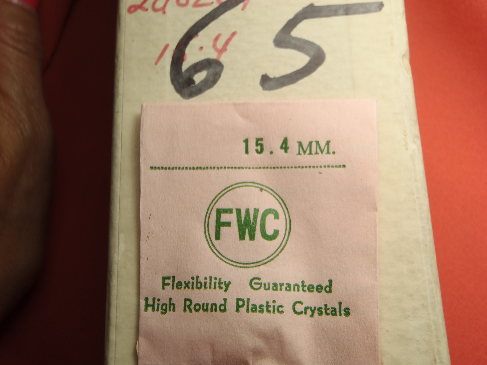 FWC HIGH ROUND Diamond Edge PLASTIC WATCH STEP CRYSTAL 15.4 MM NOS
