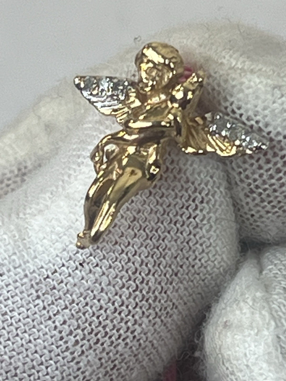 vtg made in Italy 2 gram 14k gold/6Diamond guardian angel pendant sparkly