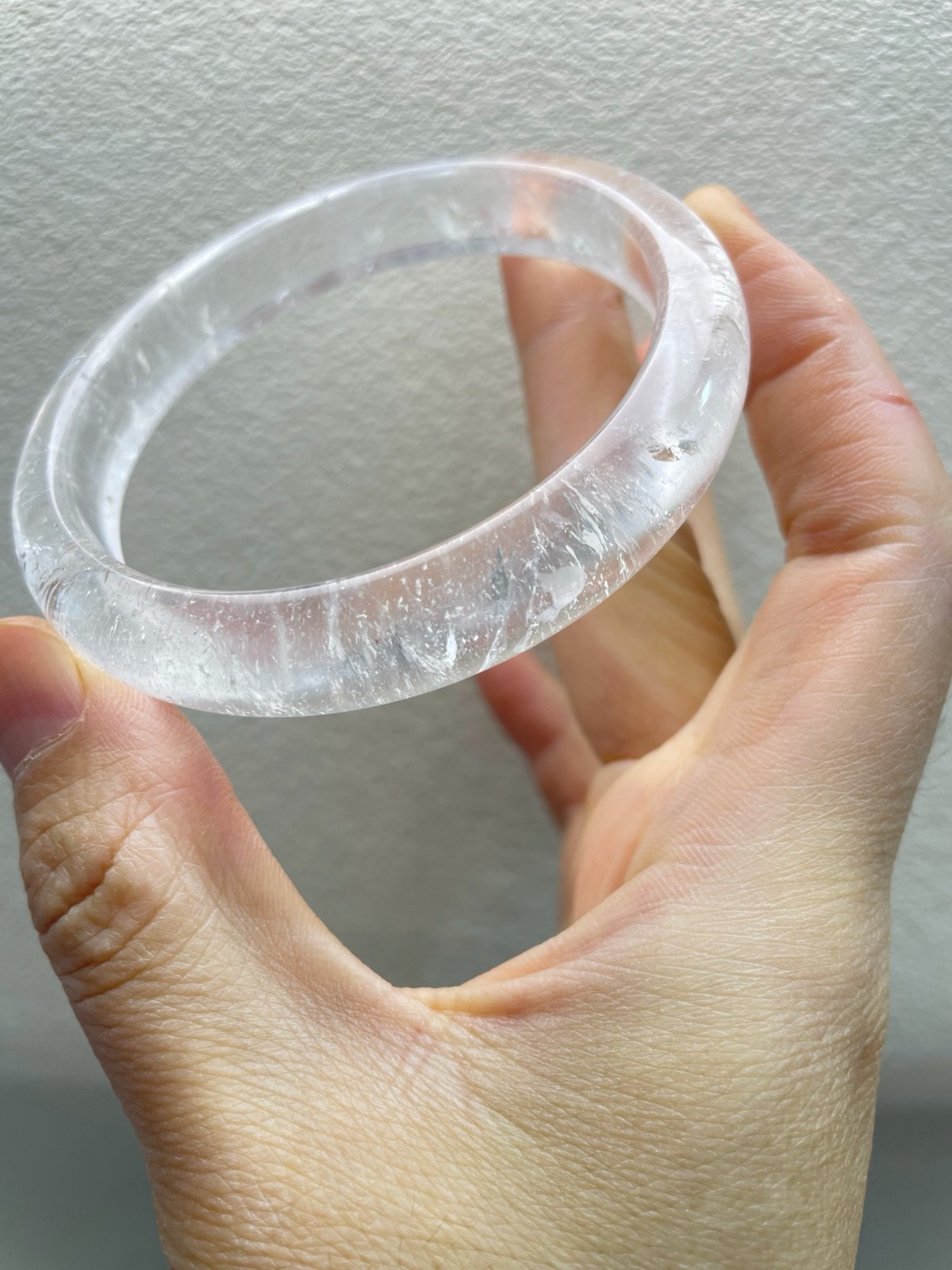 61mm Natural White Crystal Quartz Crystal Bangle AAAA
