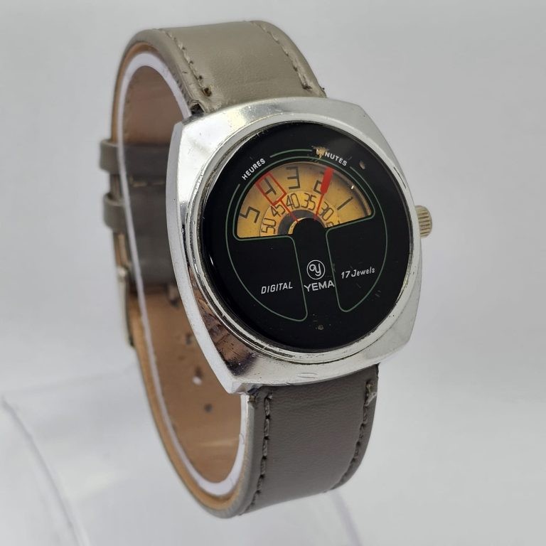 Yema Digital Jump Hour 36801 Manual Winding Vintage Men’s Watch
