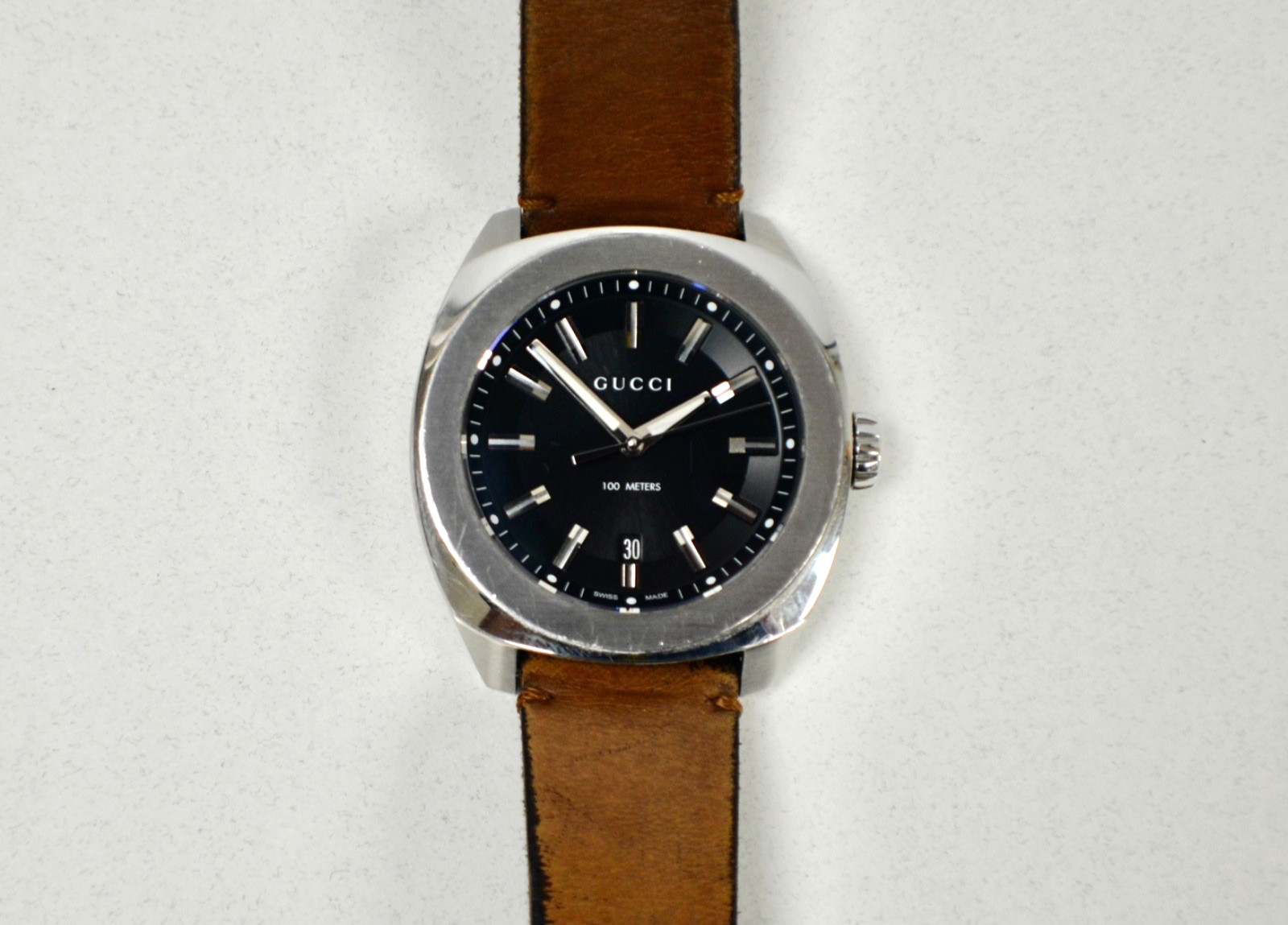 Gucci Gg2570 Men’s Black Watch – YA142207