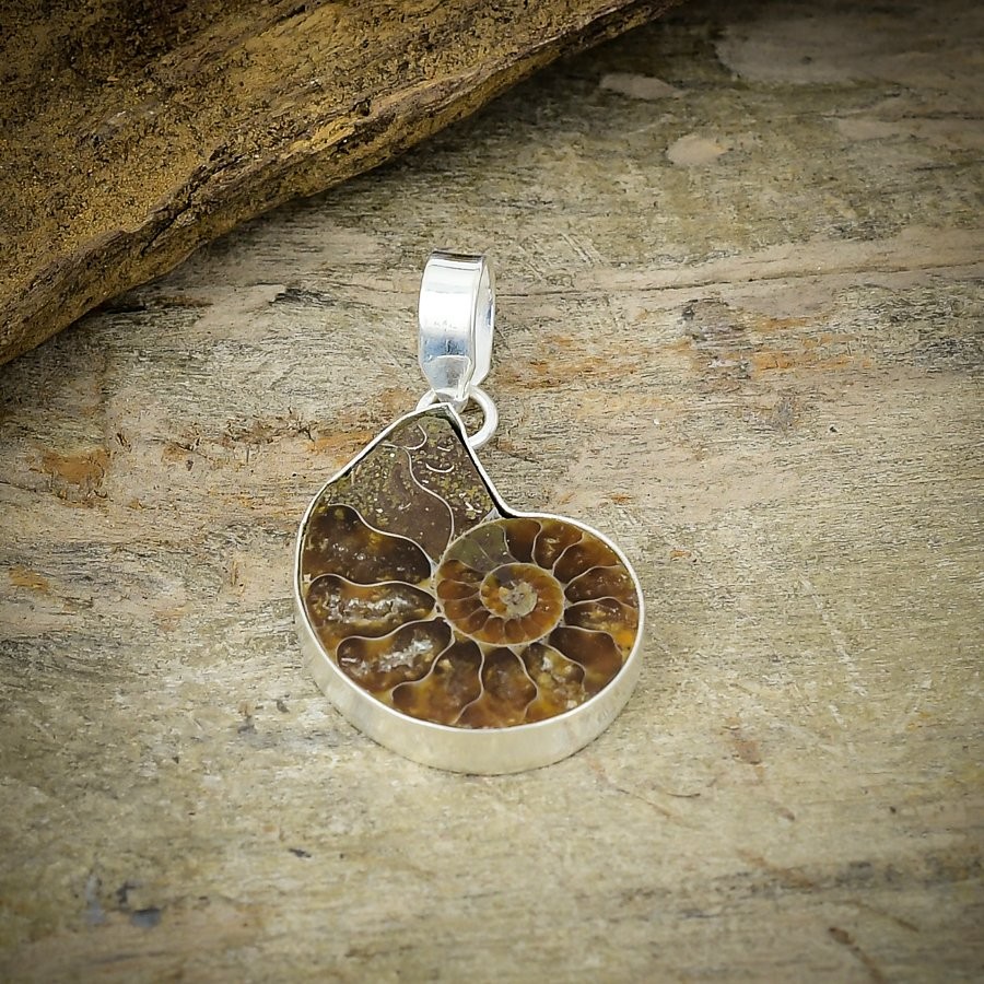 Ammonite Fossil Gemstone Handmade 925 Sterling Silver Jewelry Pendant 1.65″ C374