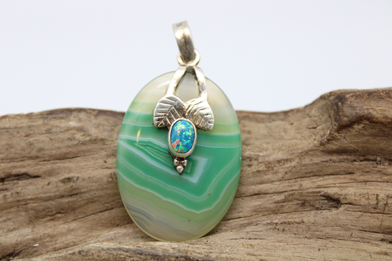 OVAL MALACHITE STONE PENDANT STERLING LEAVES & OPAL STONE INLAY 24.8×39.7mm (KN)