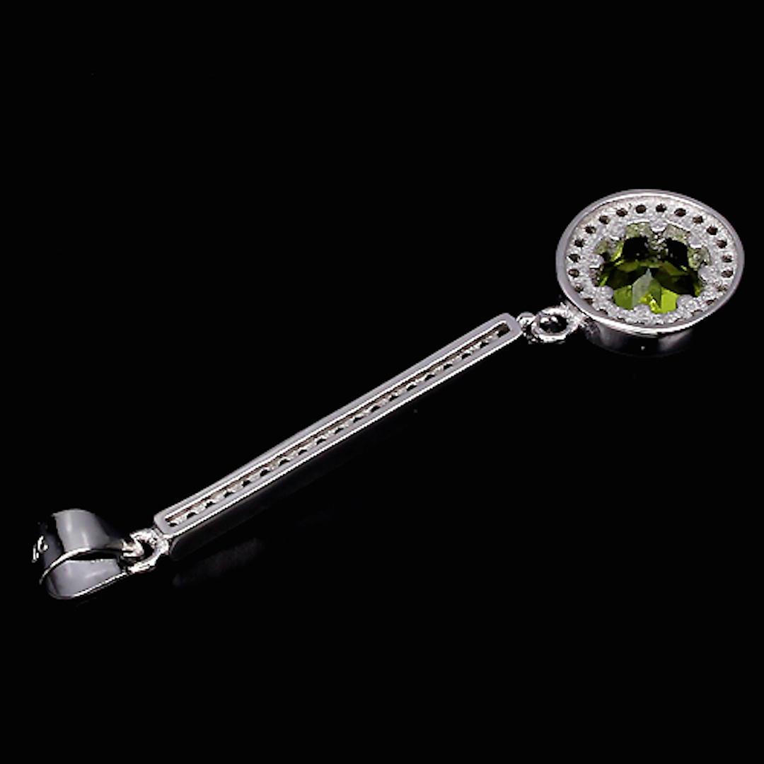 Elegant Natural Gem Top Rich GREEN PERIDOT White Cz 925 Sterling Silver Pendant