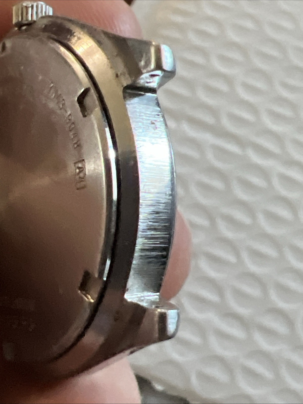 Vintage Seiko Men 7N43-9048 Date Sliver Tone Quartz 37mm Watch NO Band READ