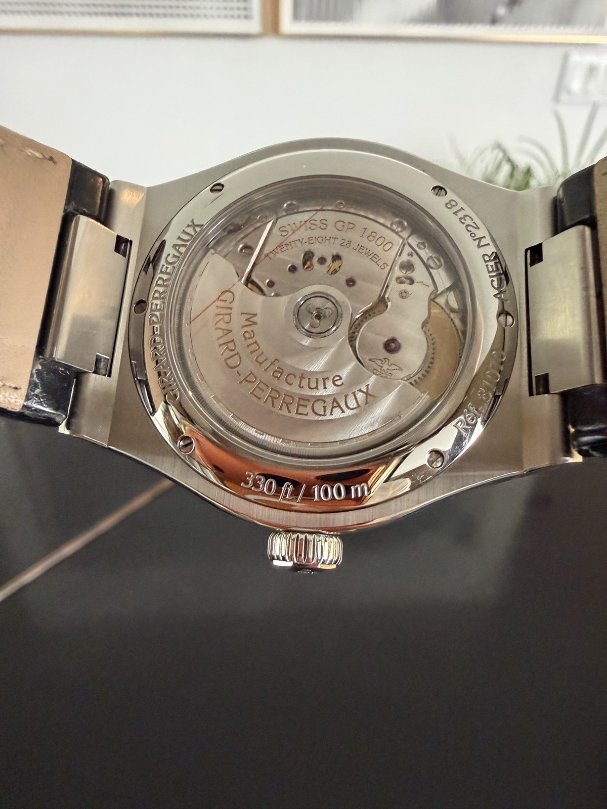 Rarely Clean Girard-Perregaux Laureato 42mm Blue Dial Leather Strap