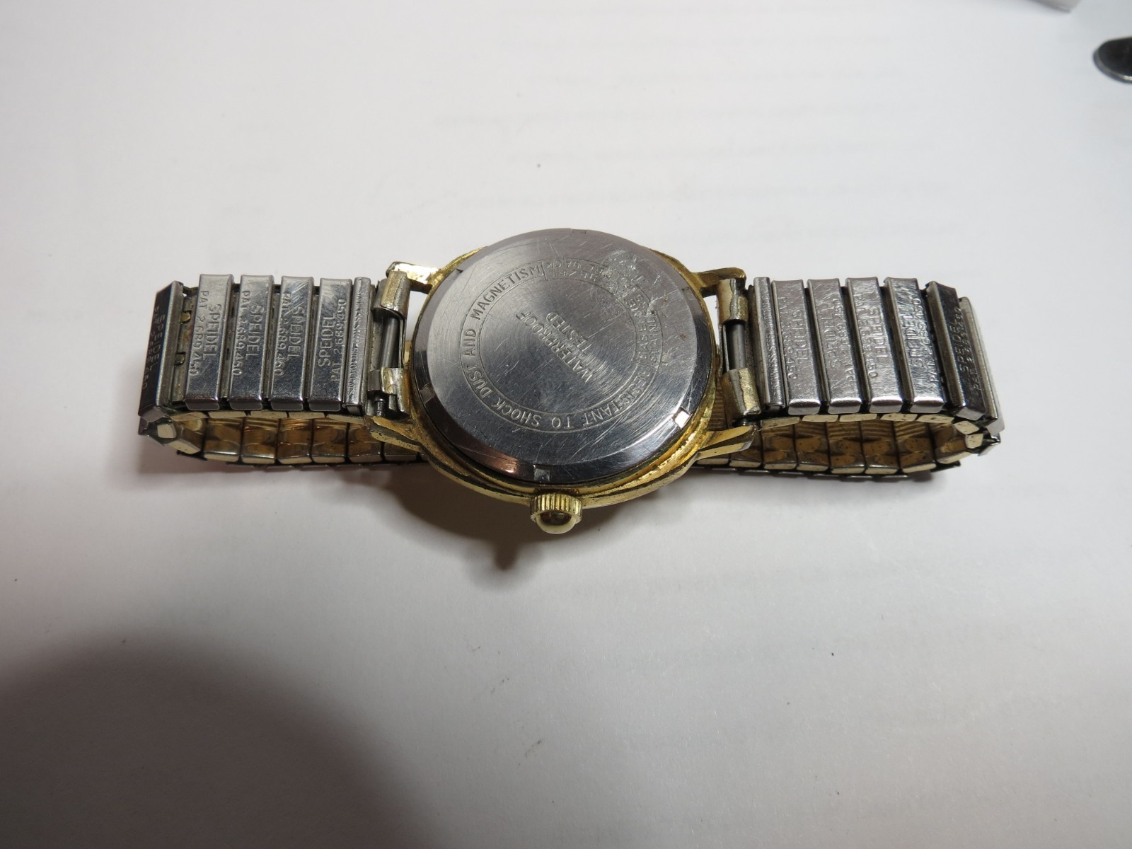 MEN’S VANTAGE BY HAMILTON 17’J STANDARD TIME 1i5 DAY/DATE GOLD TONE WRISWATCH