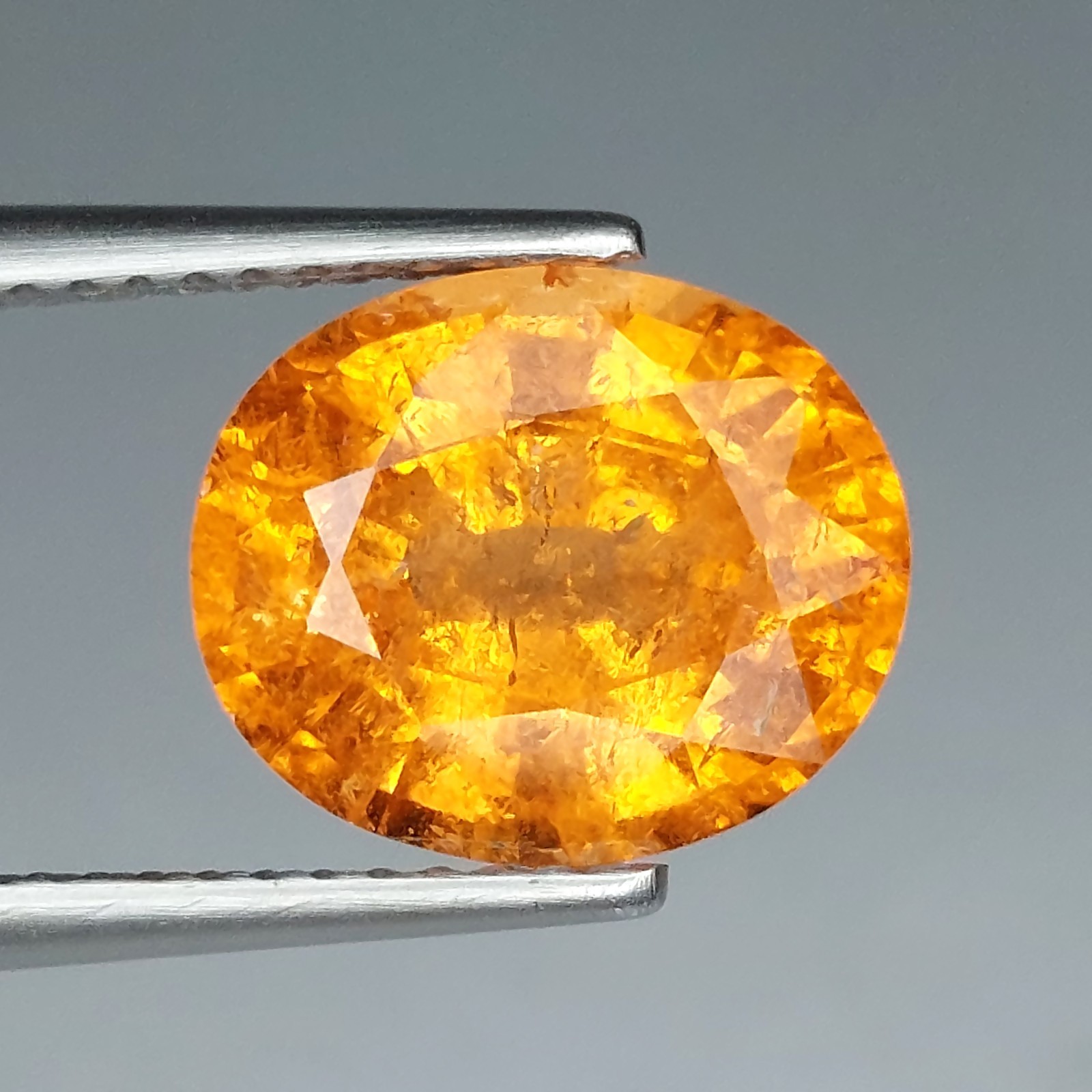 4.64Cts GORGEOUS OVAL SHAPE NATURAL SPESSARTINE GARNET LOOSE GEMSTONE