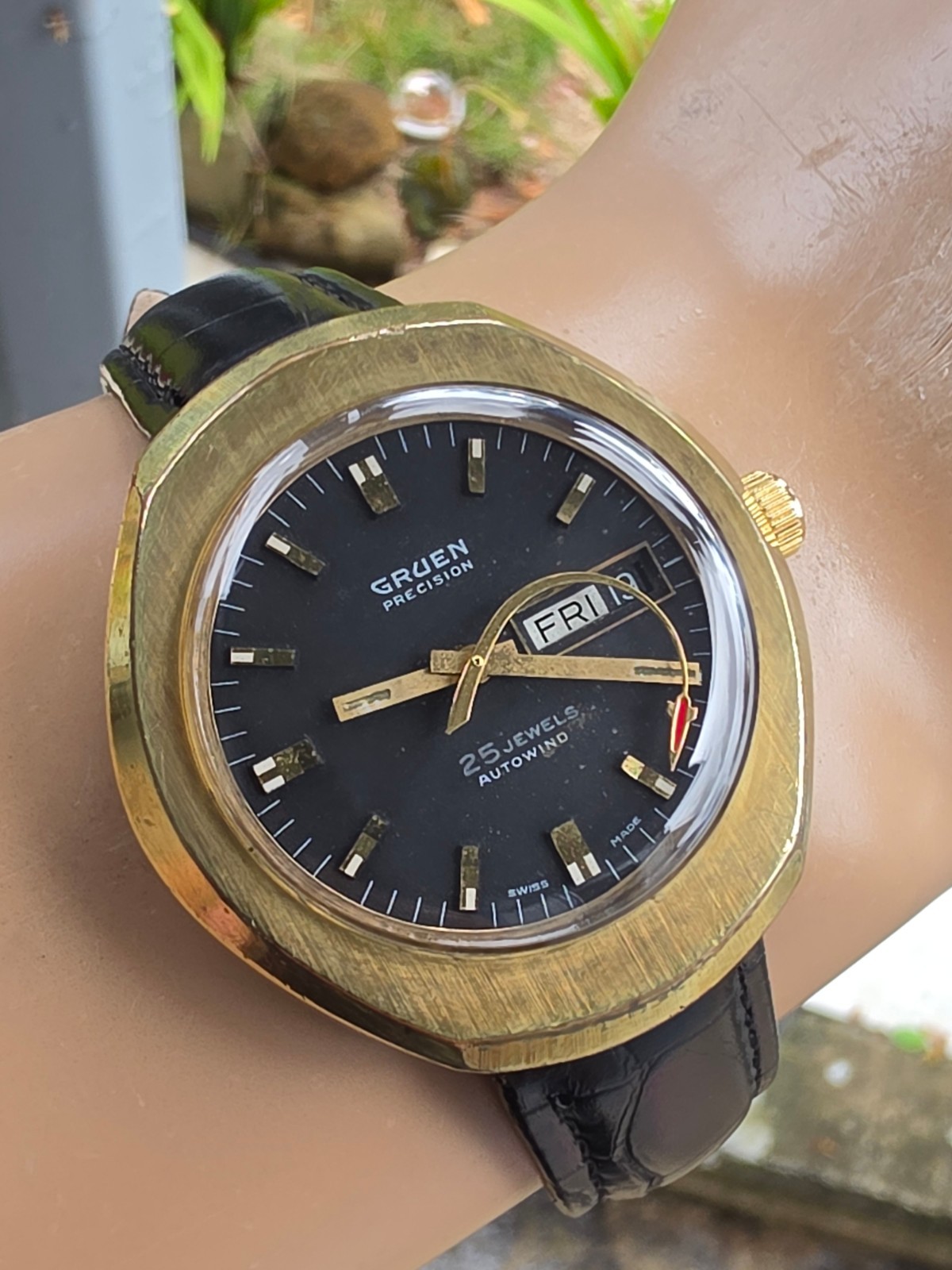 Vintage GRUEN men’s automatic watch 40mm Rocket second hand swiss made 1970s