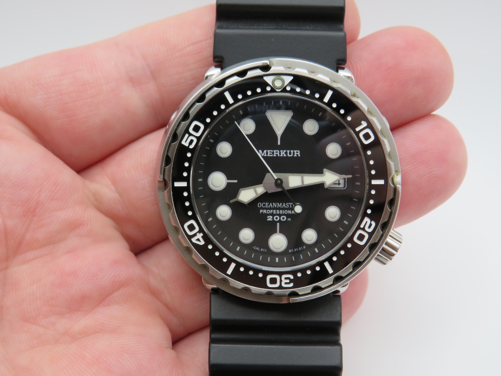 Merkur Oceanmaster Professional 200m Diver men’s automatic wristwatch running