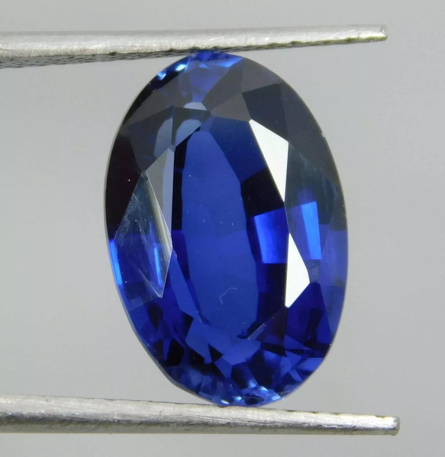 Kashmiri Blue Sapphire Oval Cut EGL Certified 8-10 Ct Natural Loose Gemstone