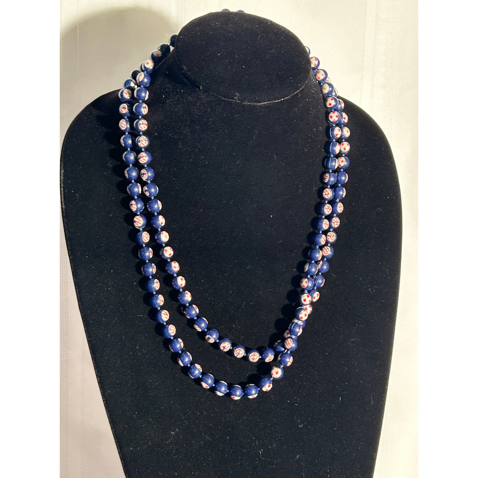 Vintage 48″ Red White & Blue Flapper Beaded Strand Patriotic USA 250th America